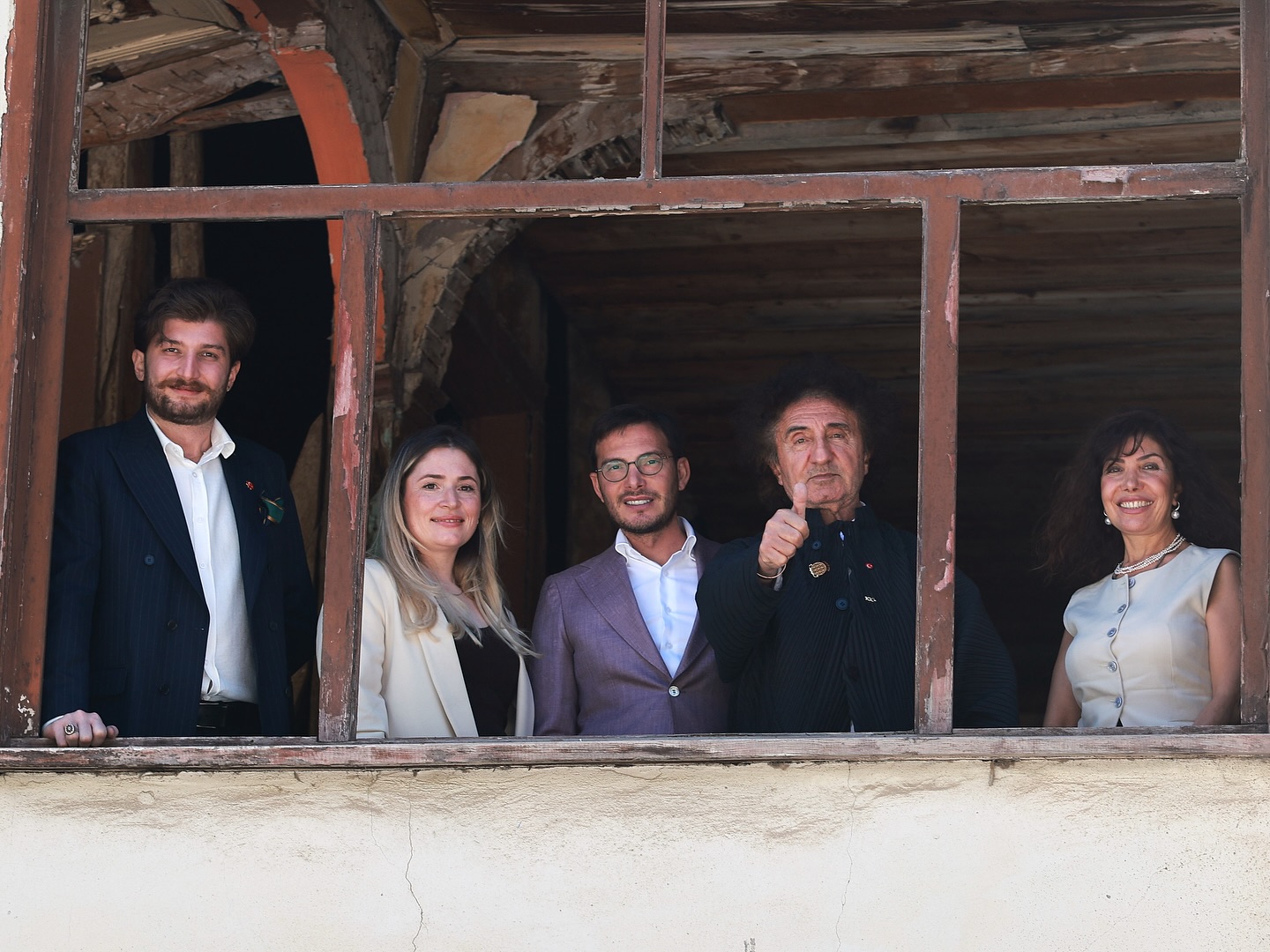 548337472 17924175411133684 8048338858013785626 N