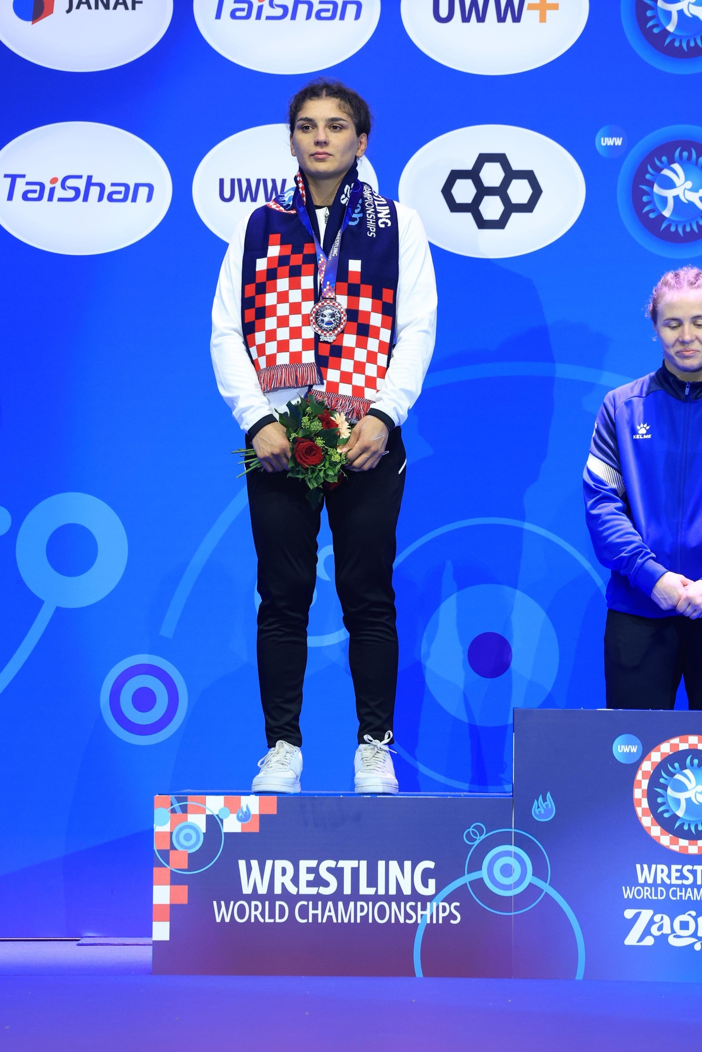 549581573 25076604715266143 2097992569514793023 N