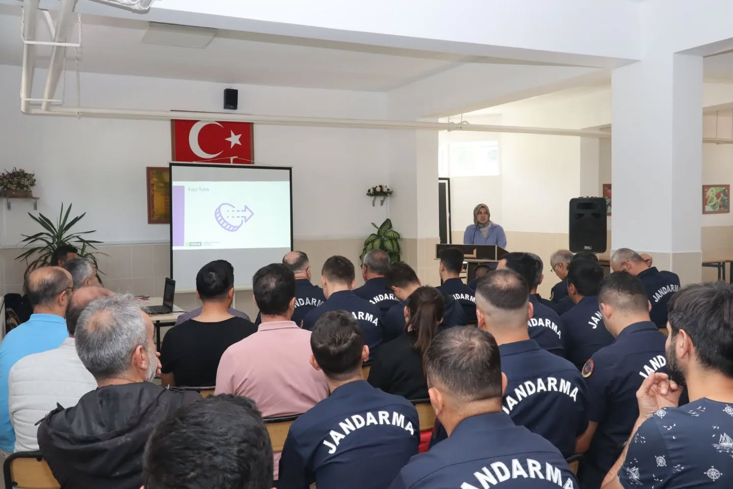 551868313 18061570109600535 6367750184621277858 N