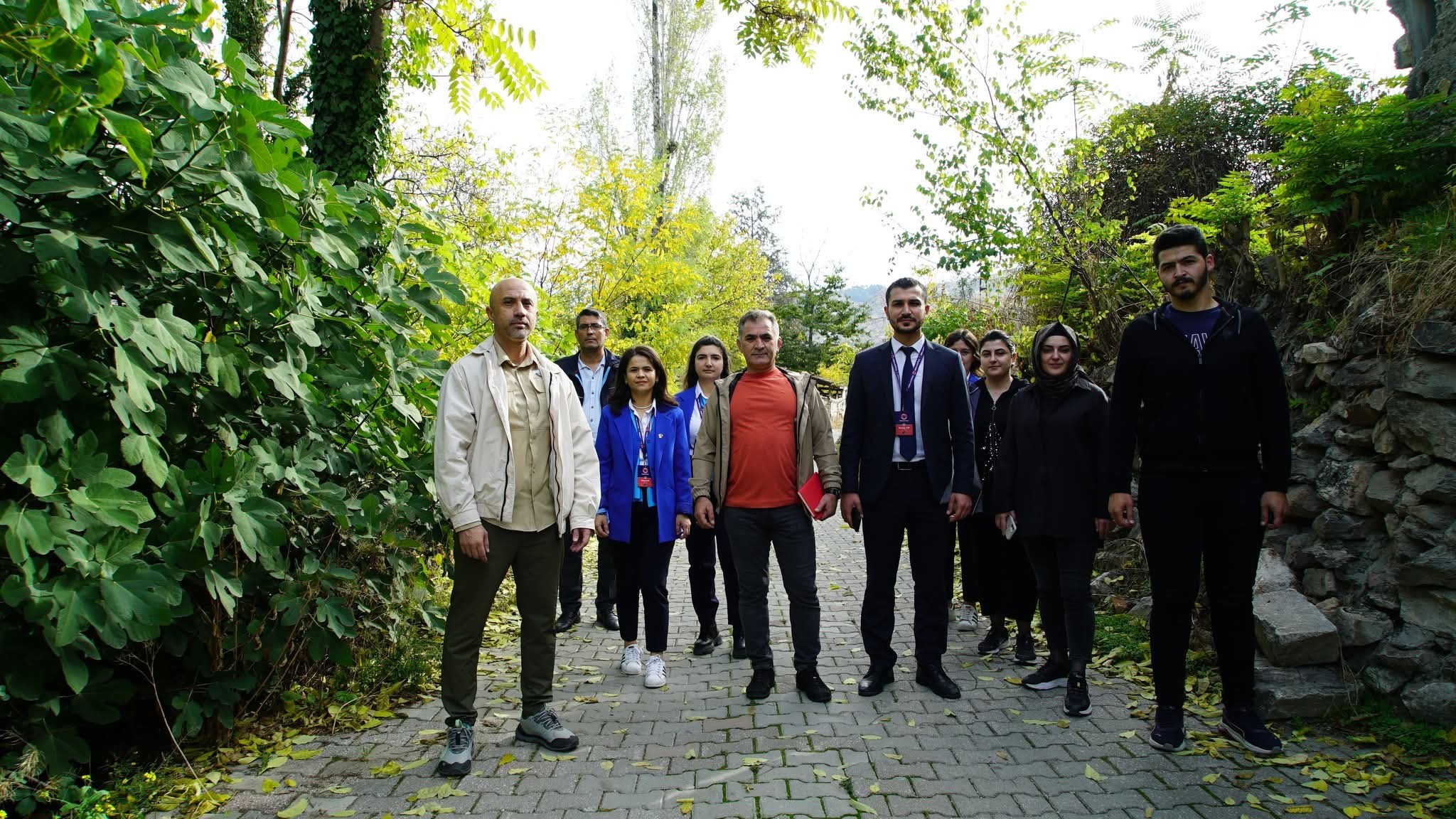 571197826 24735982582689295 1448196498300585709 N