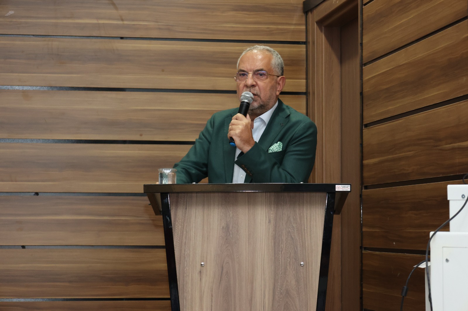 I M G 20251004 W A0010