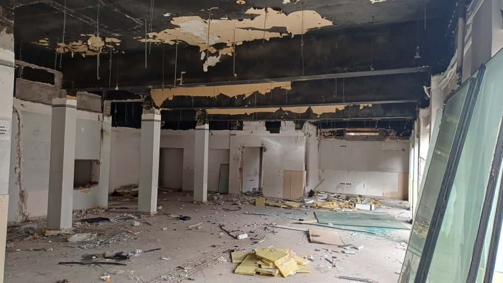 Tarihi Ptt Binası Yıkılıyor (4)