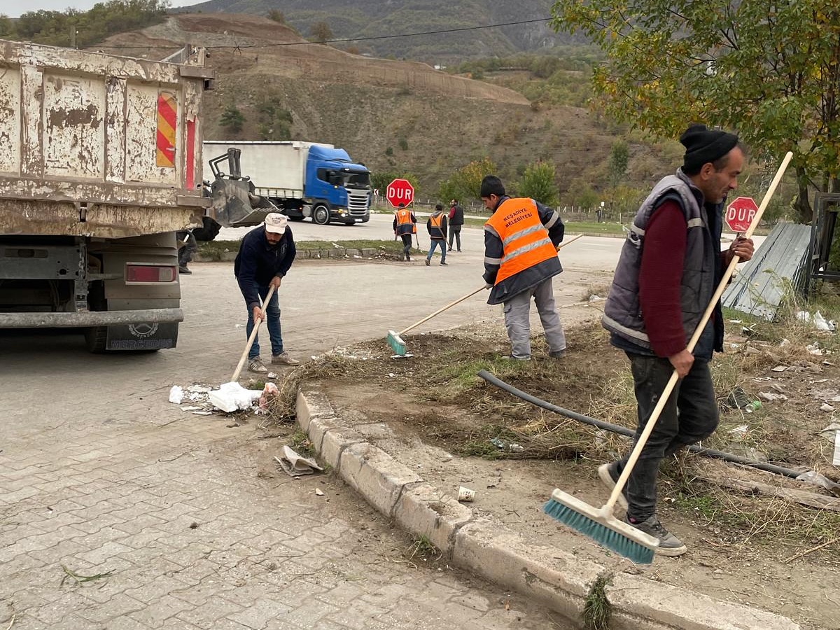 573876934 18329149999208649 3814043704058704471 N