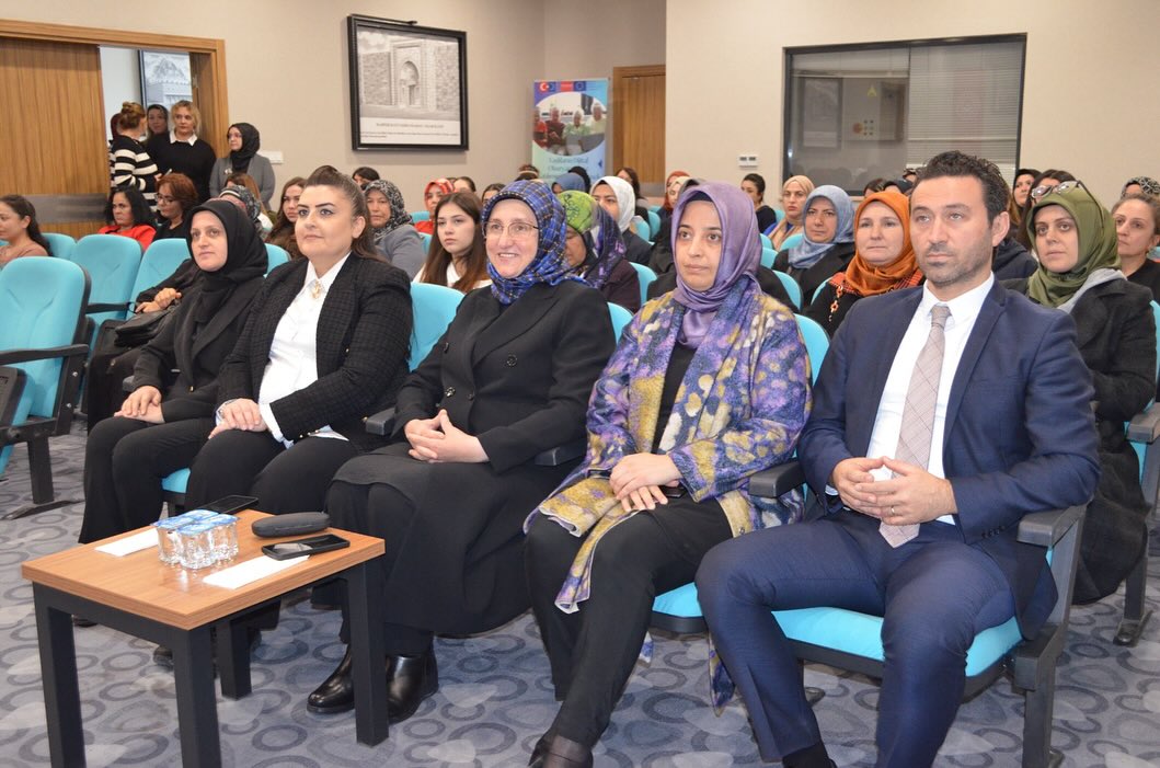 581979402 18069152117600535 4460114373652755809 N