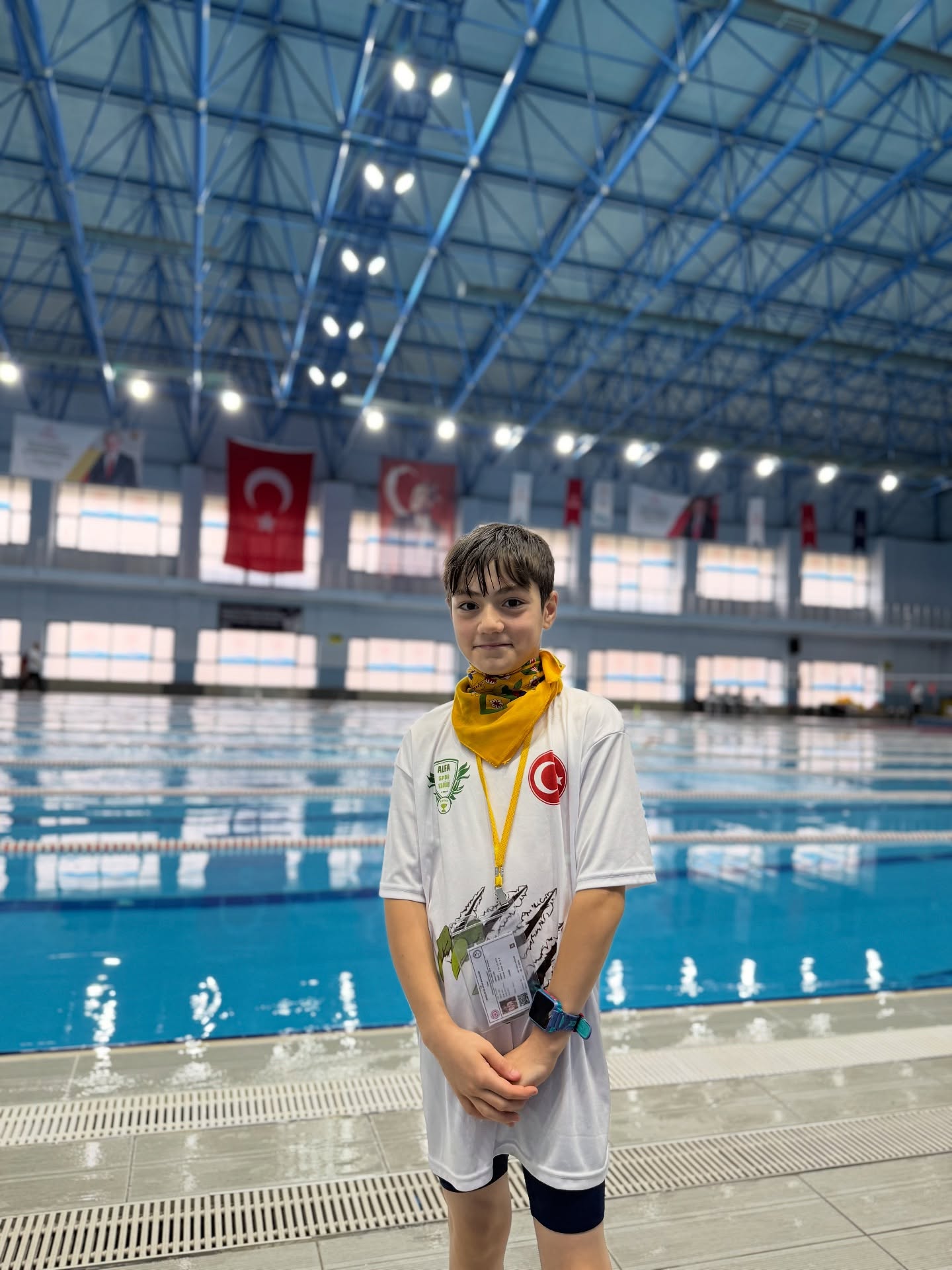 582415396 17964176202004778 8926636320664528400 N