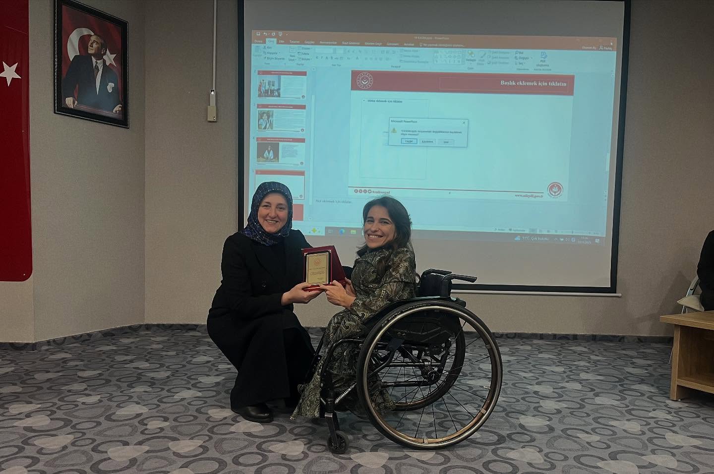 584384064 18069152183600535 6258111061217430857 N