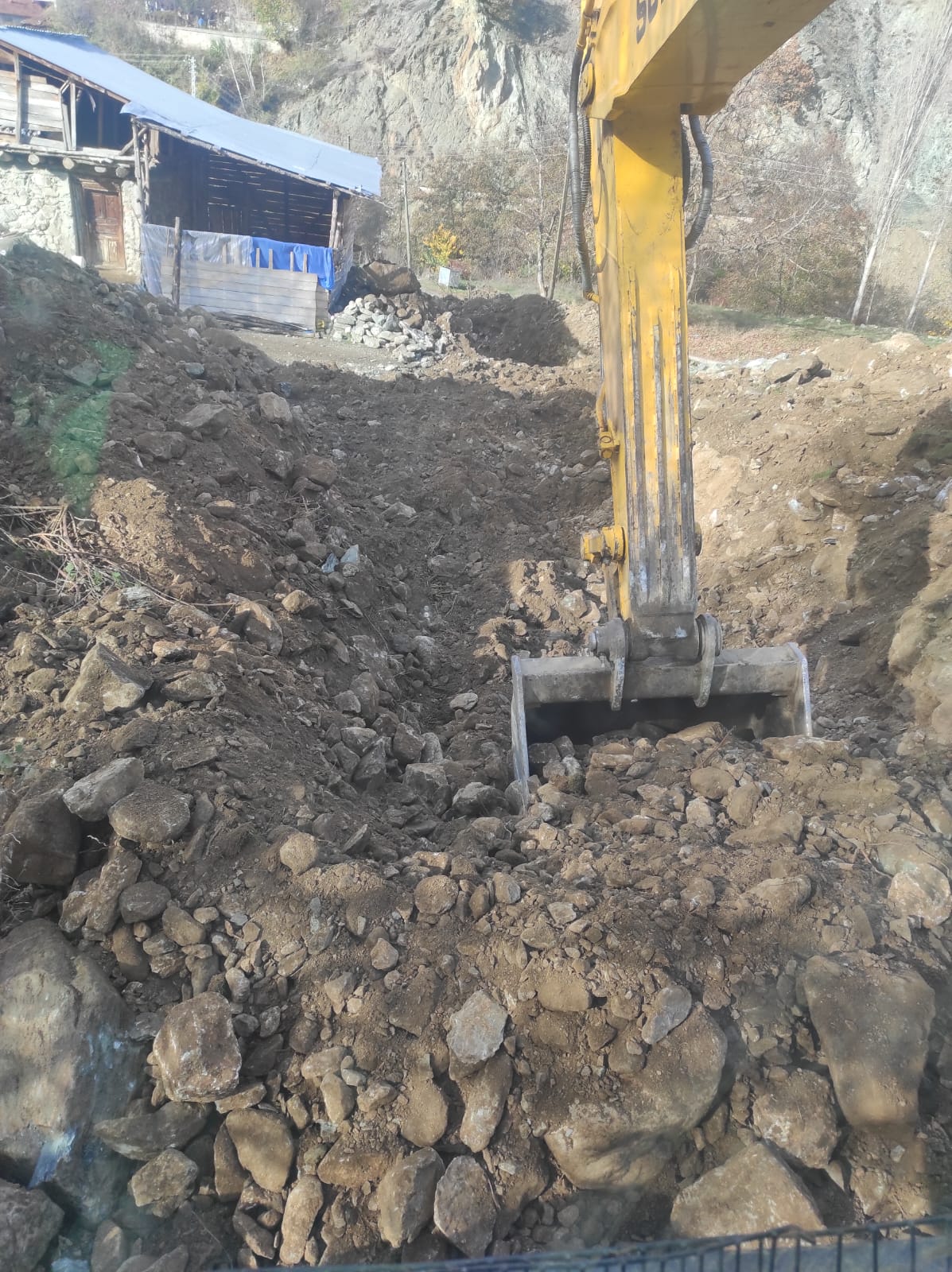 585740128 813301148341397 2543337781316032863 N