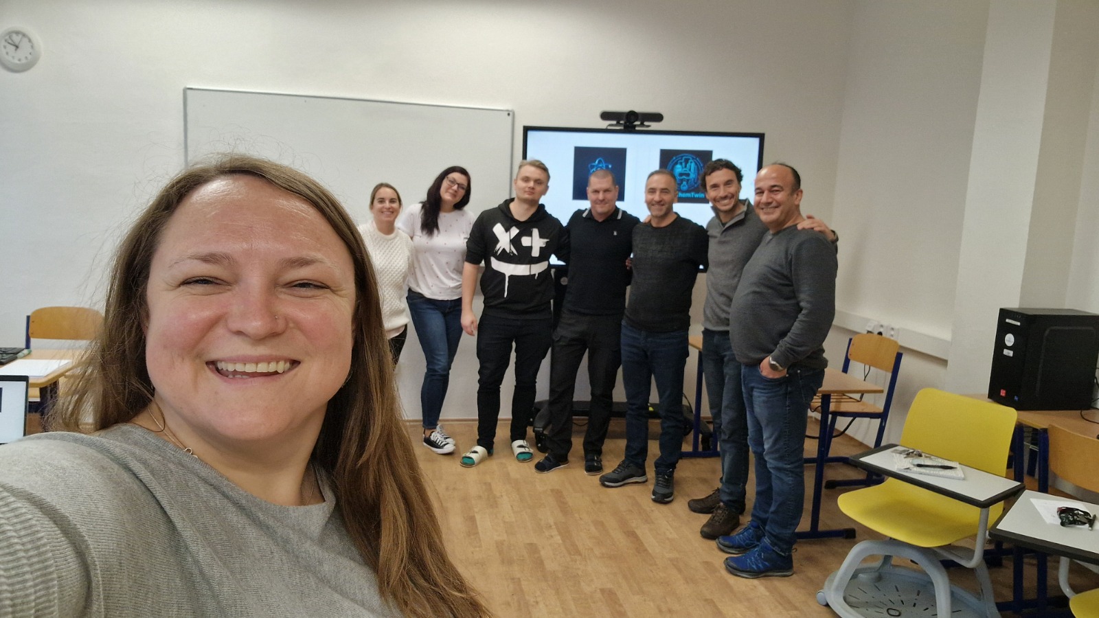 595659178 3839923616316029 1563161920240400896 N