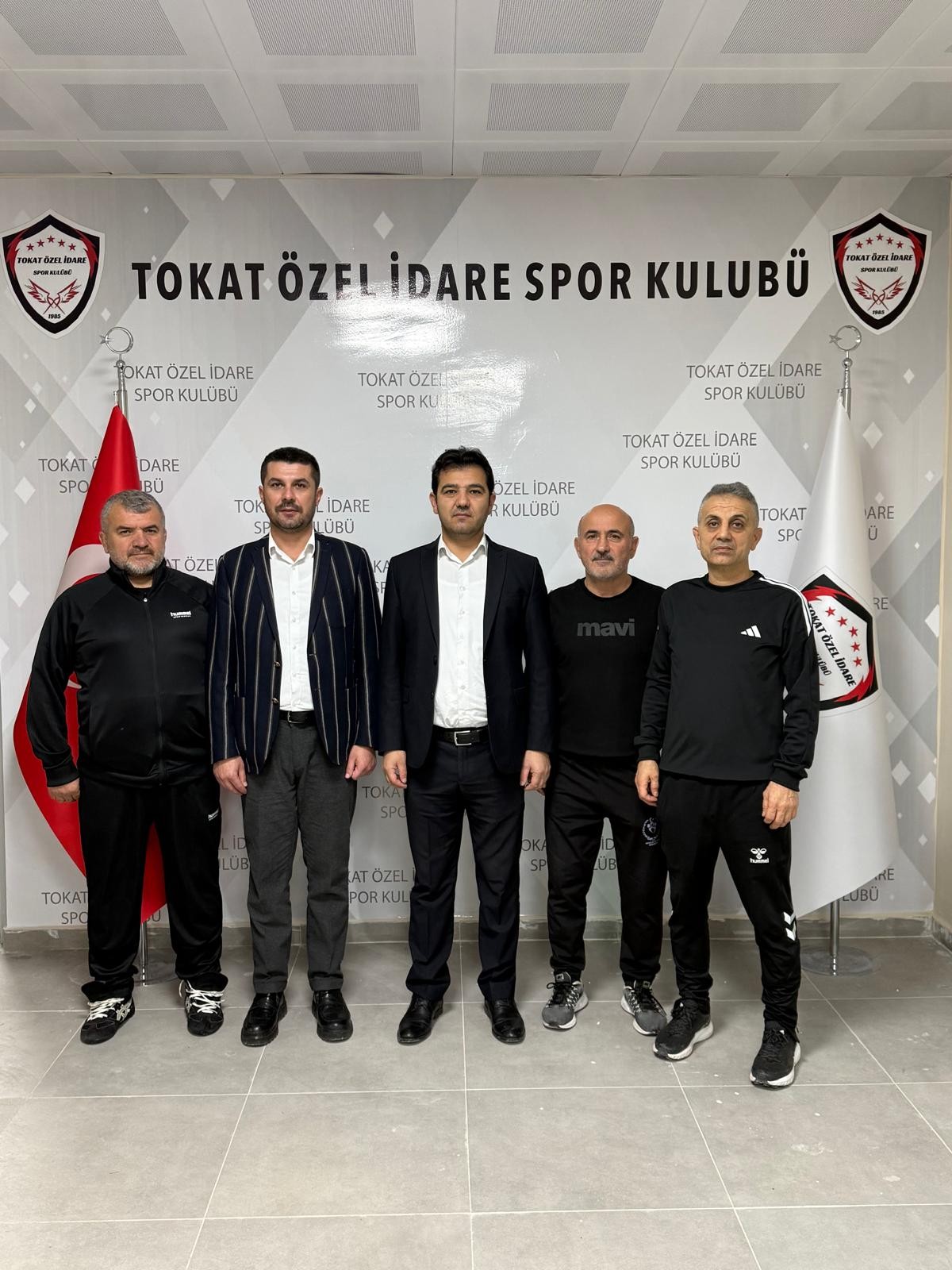 599820336 10163669266182692 2848523985099905563 N