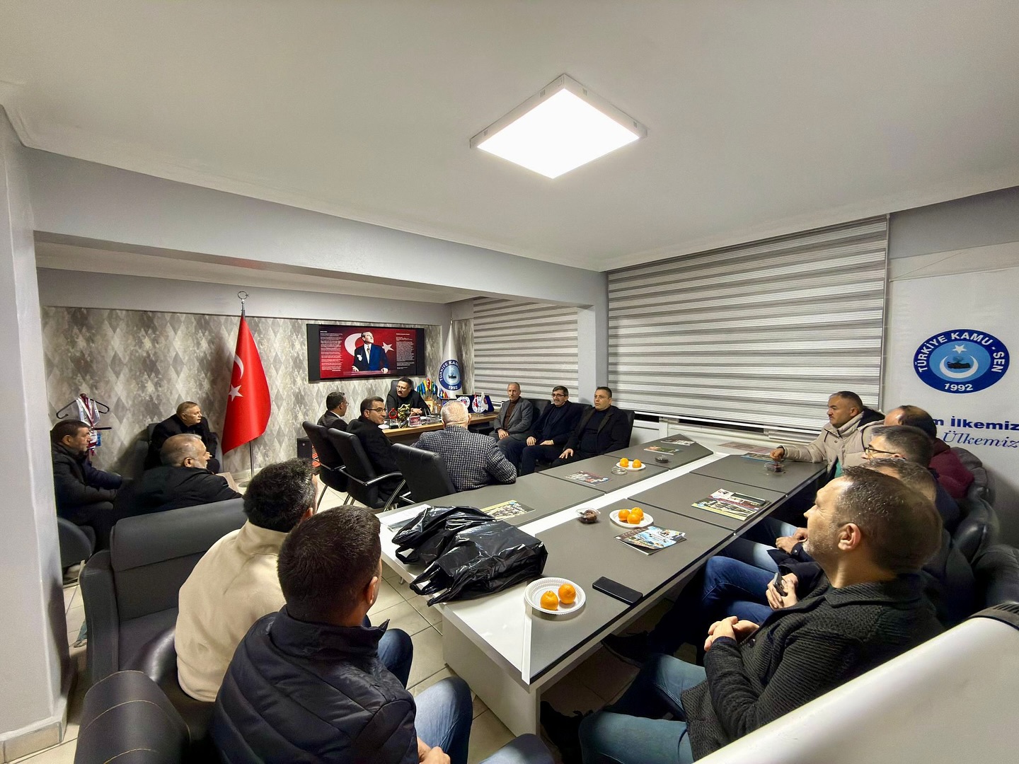 604241556 18035760533742082 2423067463231536396 N