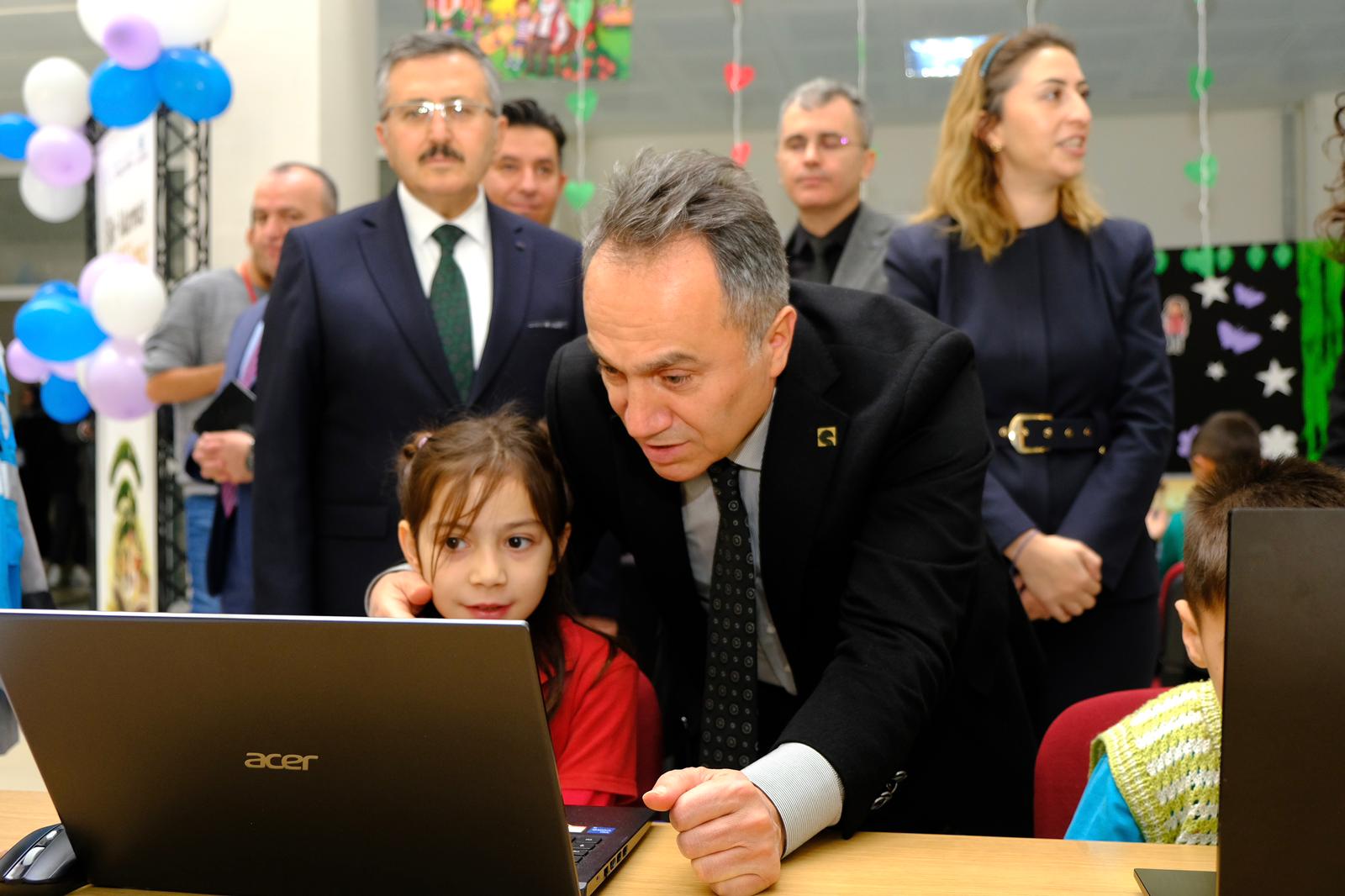 Whatsapp Image 2025 12 18 At 12.41.39 (3)