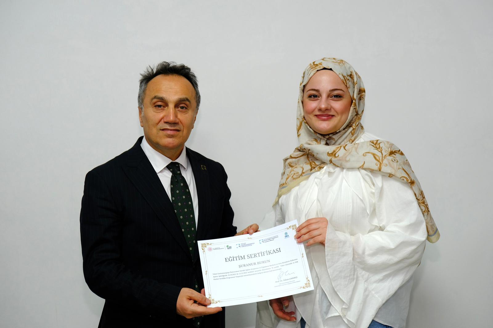 Whatsapp Image 2025 12 24 At 17.51.32 (1)