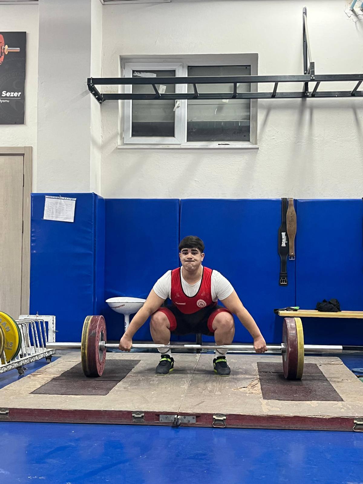 611663388 3864811343827256 4738536719635451910 N