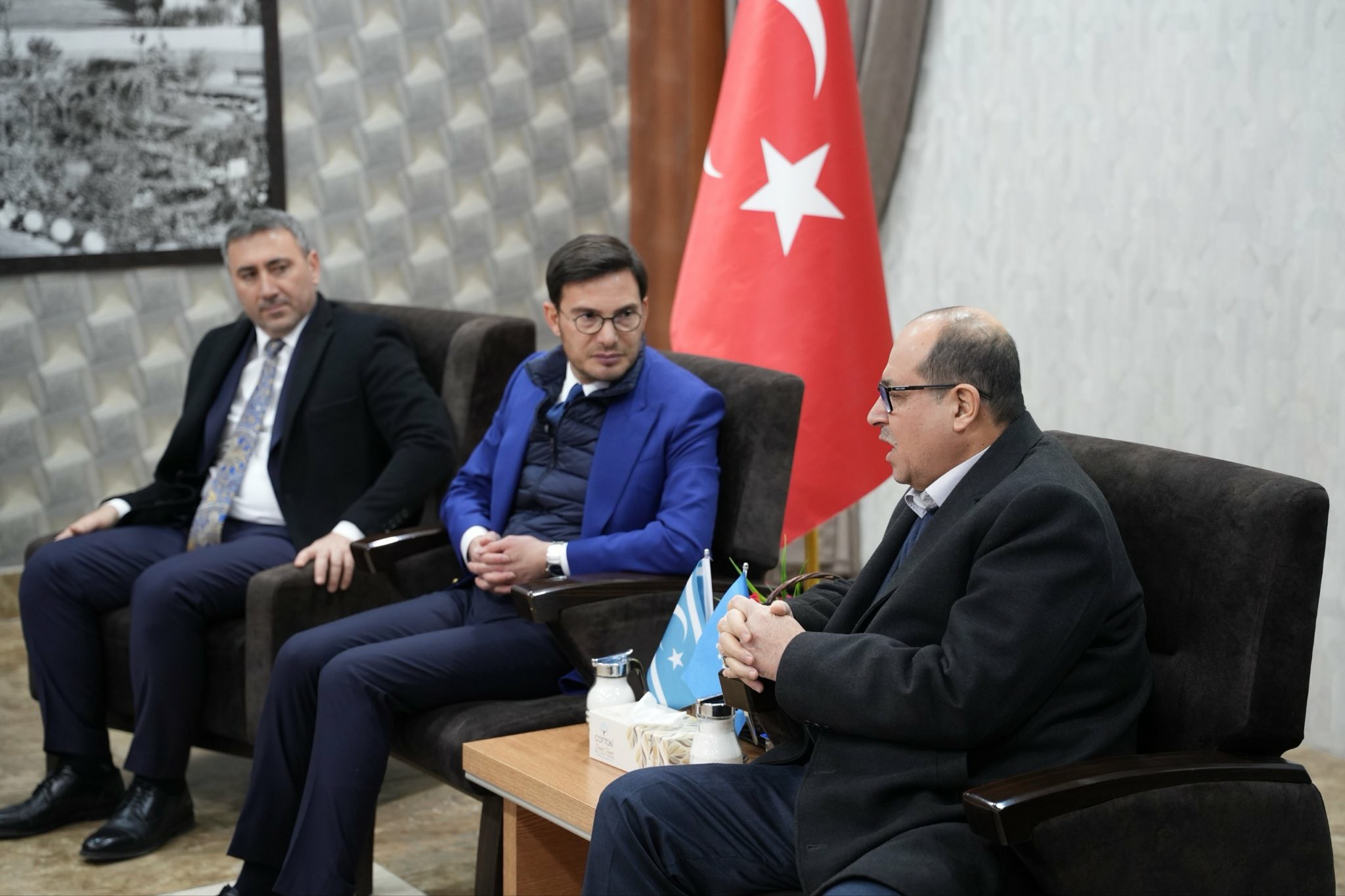 G 9Bw B7 W4 A A Z C Bk