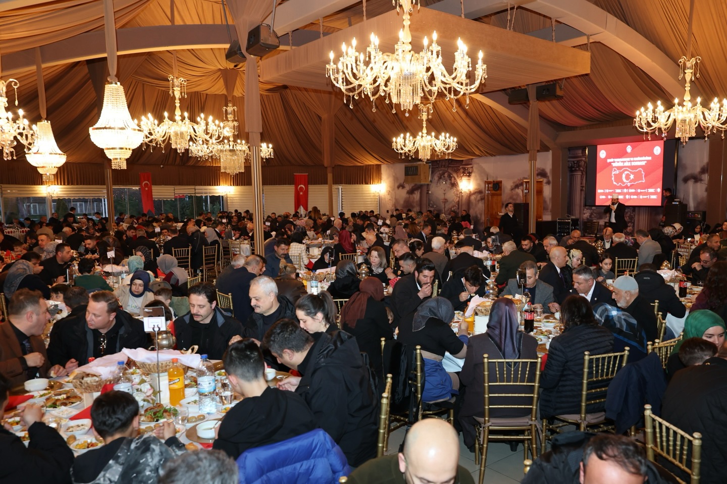 639493926 17942248812133684 4489305881908752344 N