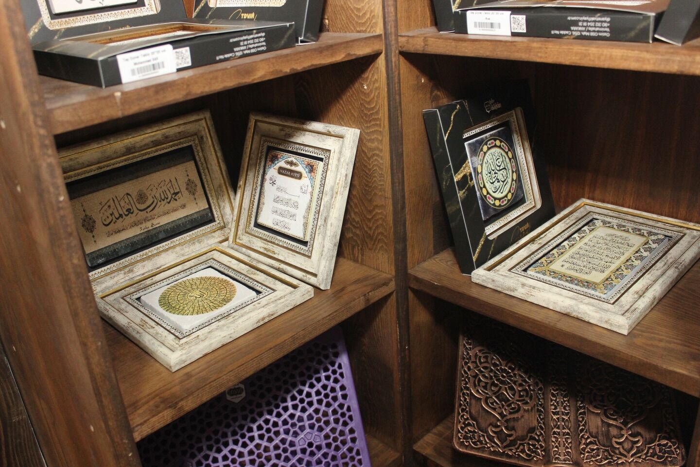 649227398 18071976701547374 1608805216816891123 N