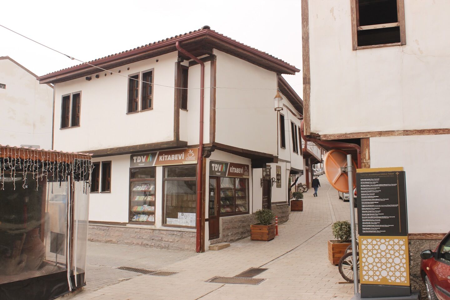 649611714 18071976647547374 6672833351675940012 N