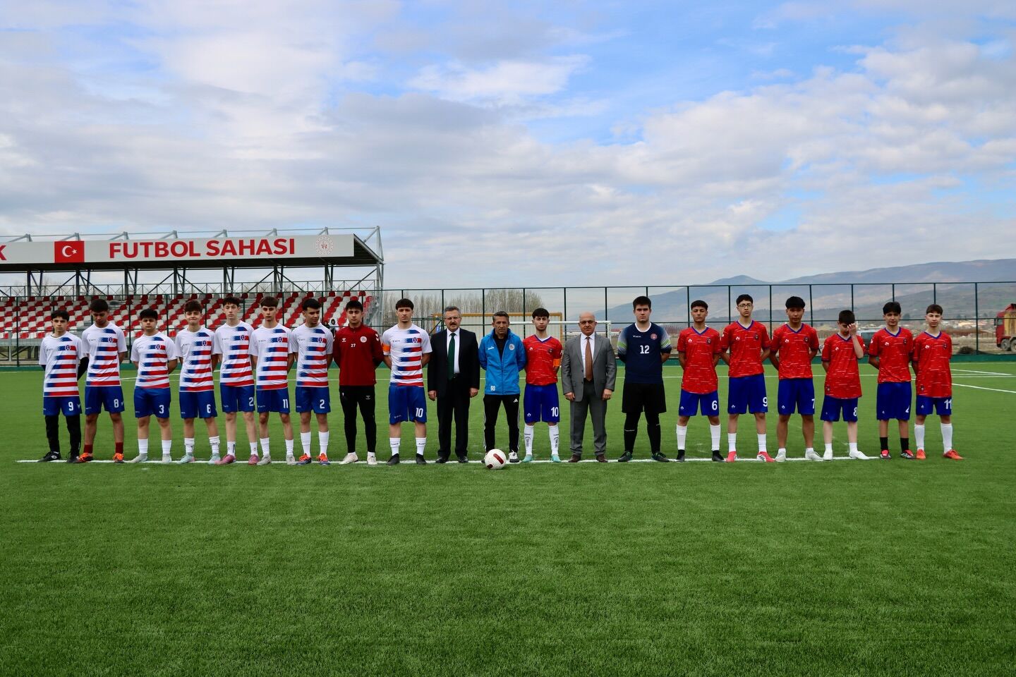 655963456 18197377759351951 3198250491253992906 N