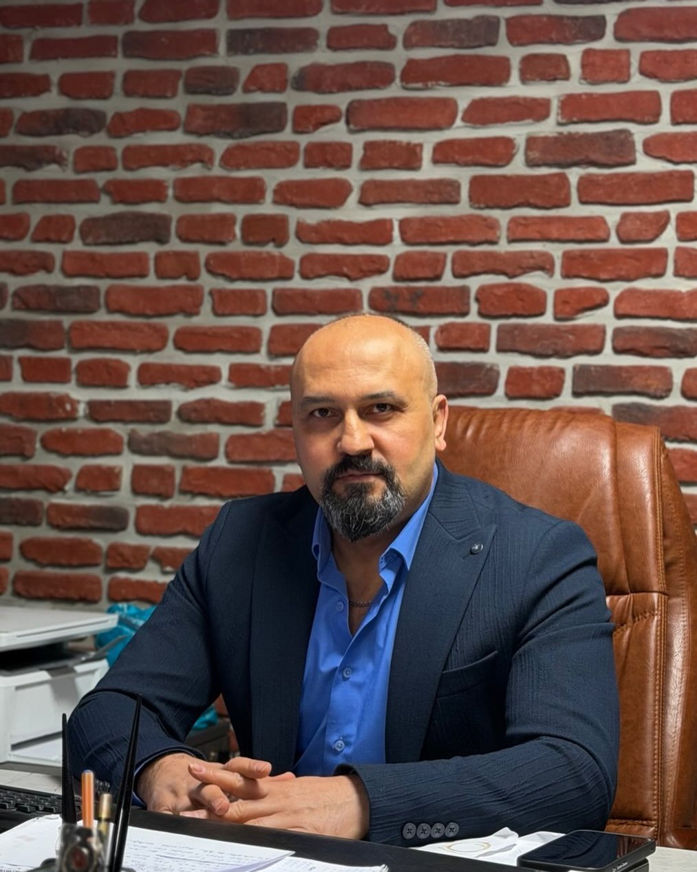 641742956 18569383375062468 8981946095254205608 N