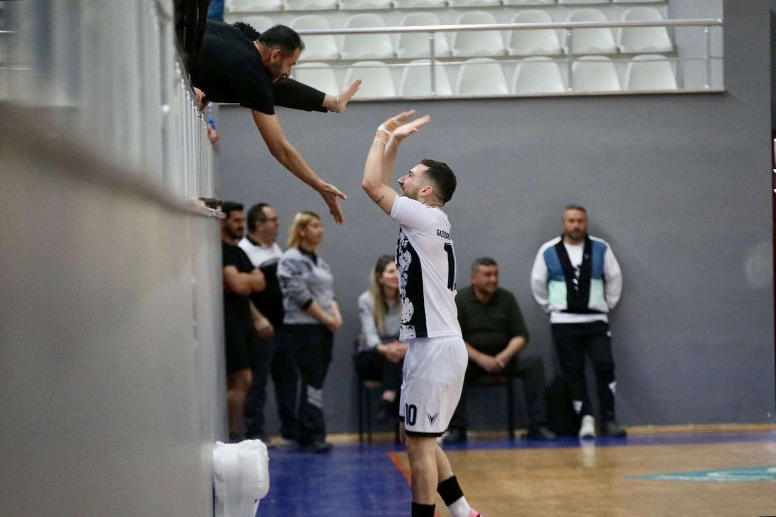 667648611 1406883064814377 2249811759662151037 N