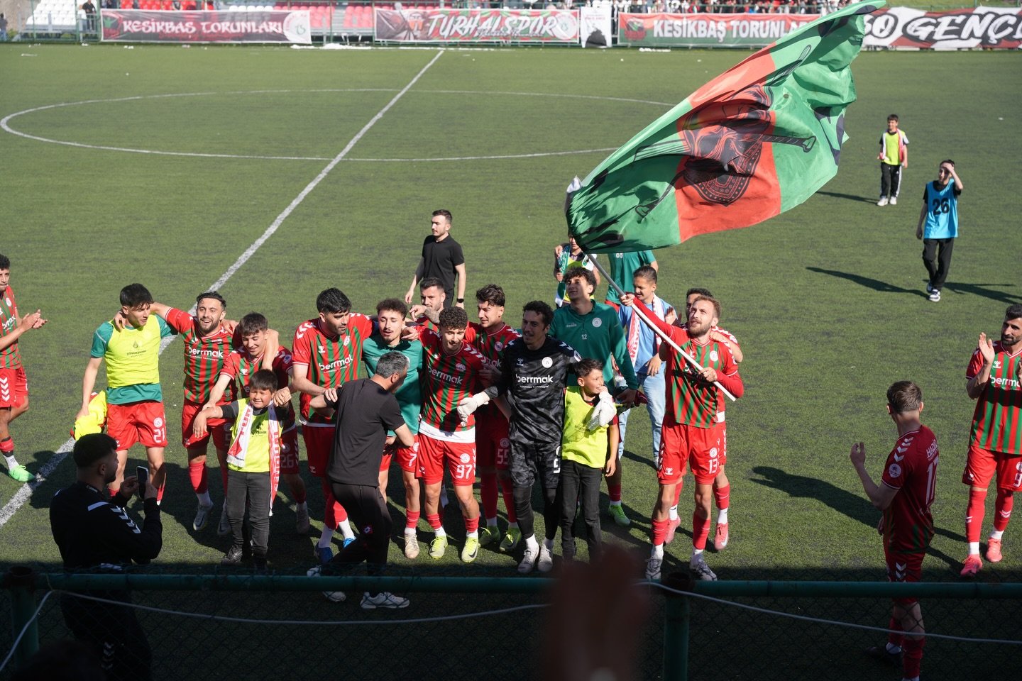 674530217 17947146984155083 9194541879428312377 N