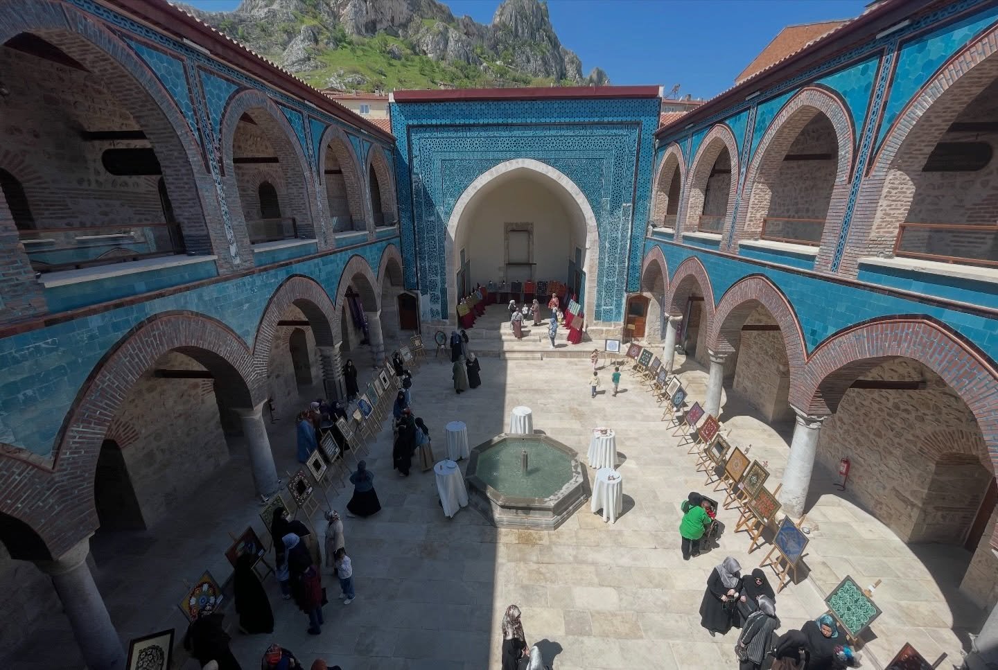 681890777 18078267872547374 3789363648972320153 N