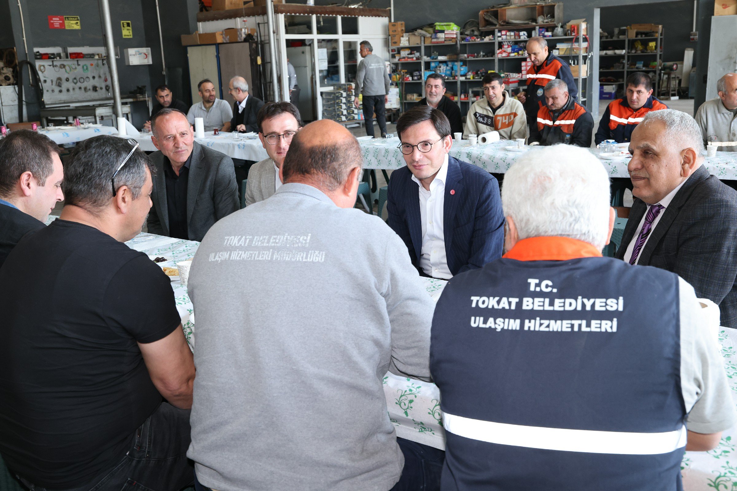 Başkan Yazıcıoğlu’ndan Ulaşım Personeline Moral Kahvaltısı (11)