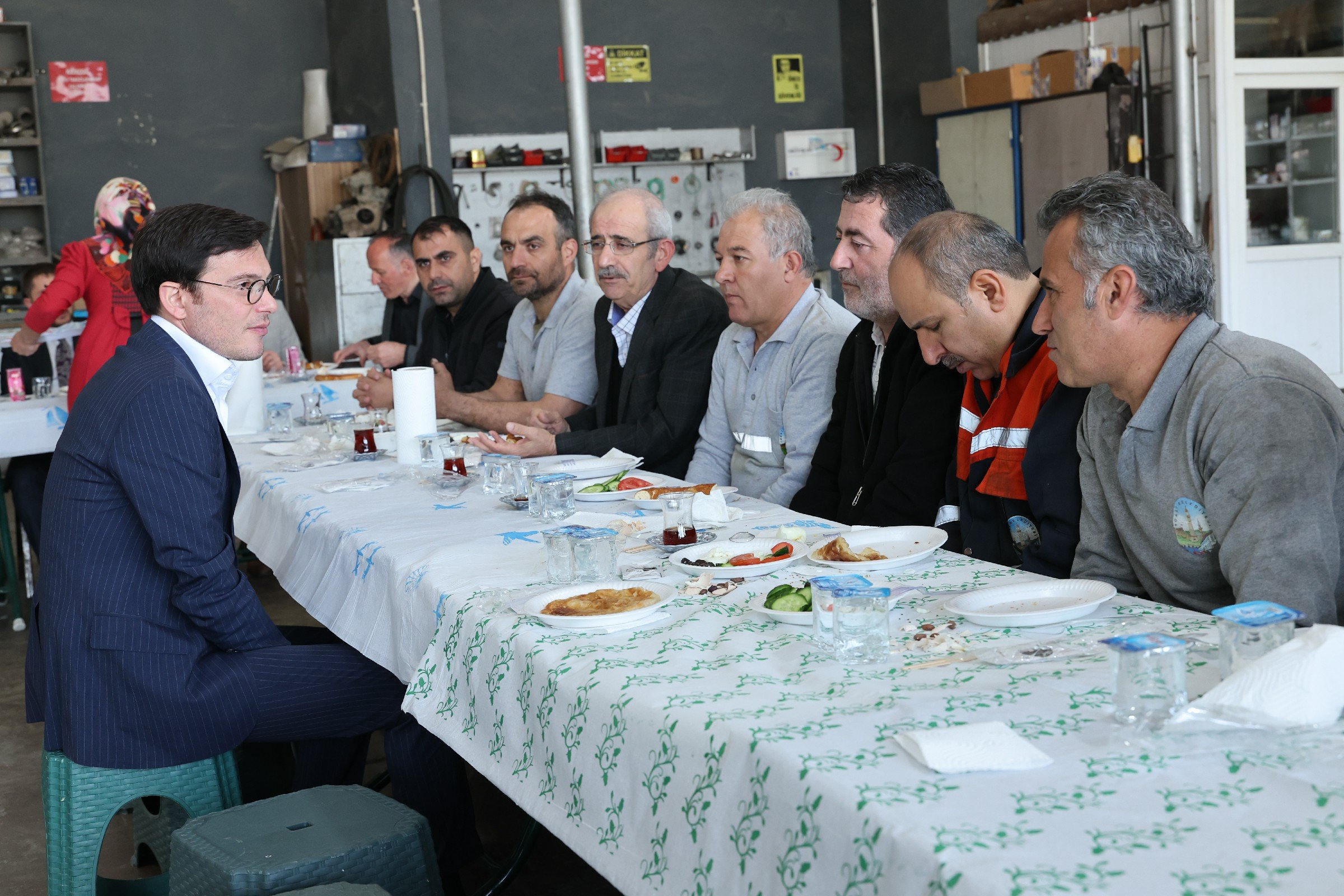 Başkan Yazıcıoğlu’ndan Ulaşım Personeline Moral Kahvaltısı (8)