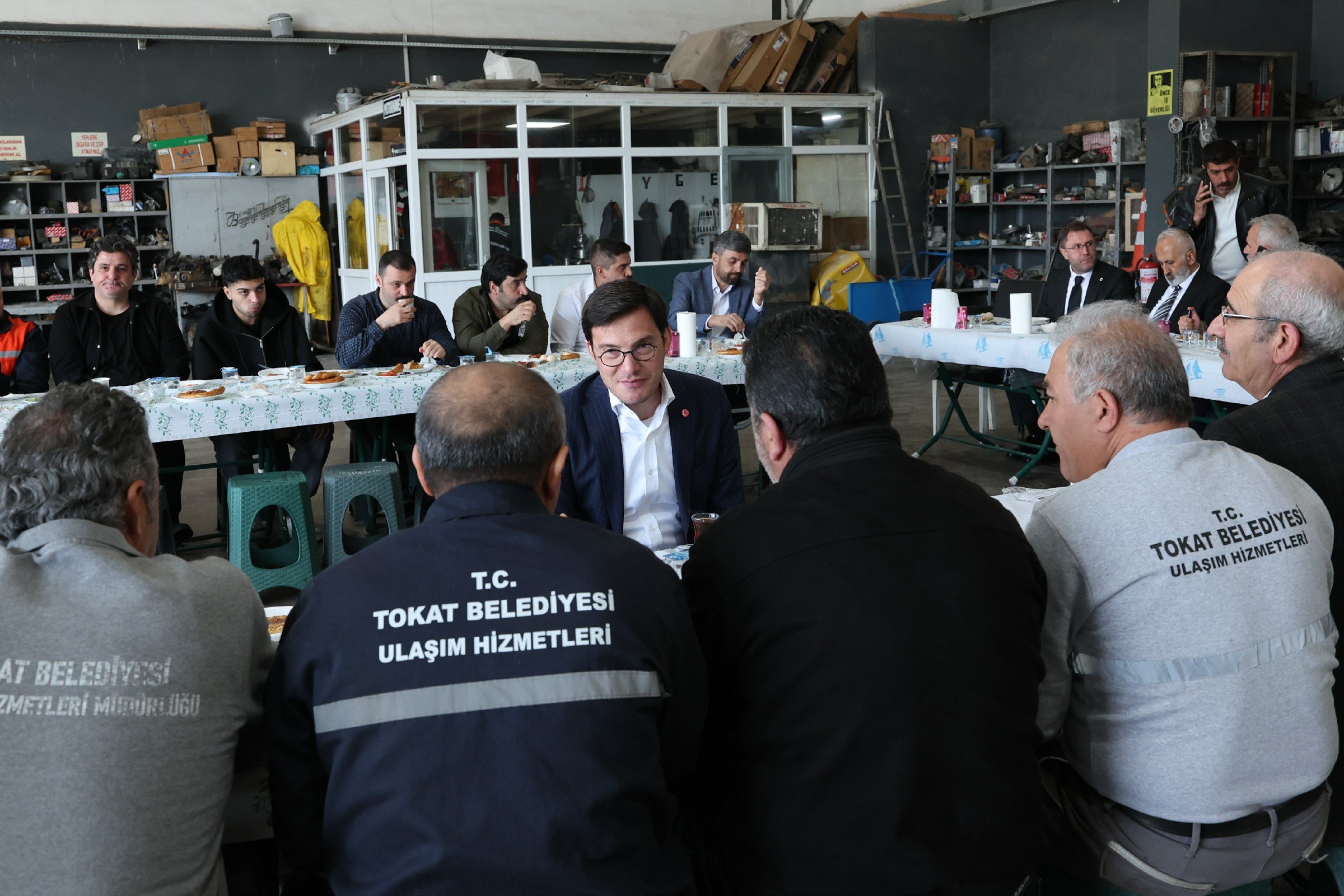 Başkan Yazıcıoğlu’ndan Ulaşım Personeline Moral Kahvaltısı (9)