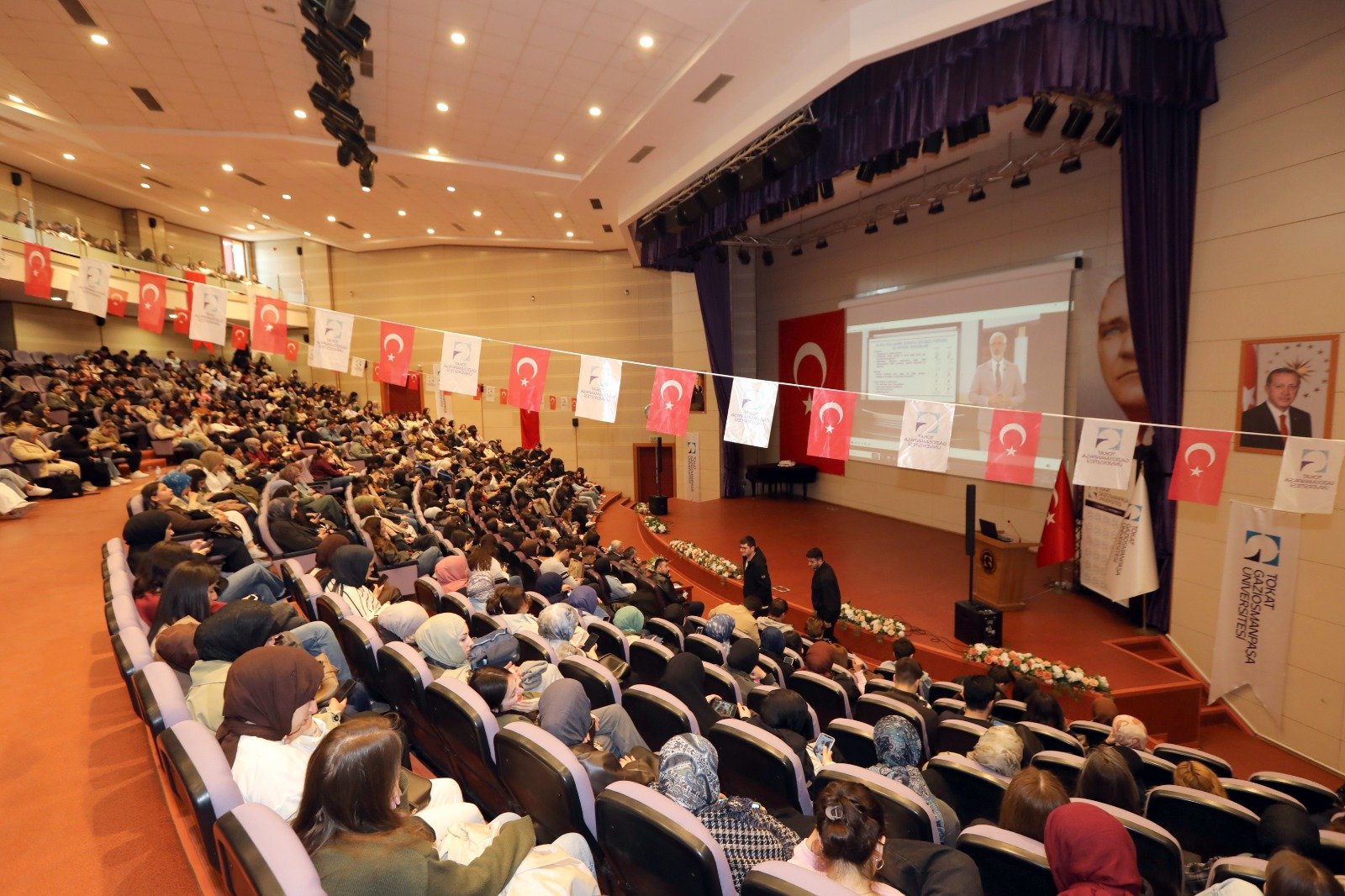 Gençler Geleceğe Hazırlanıyor! TOGÜ’de Bağımlılık Eğitimi