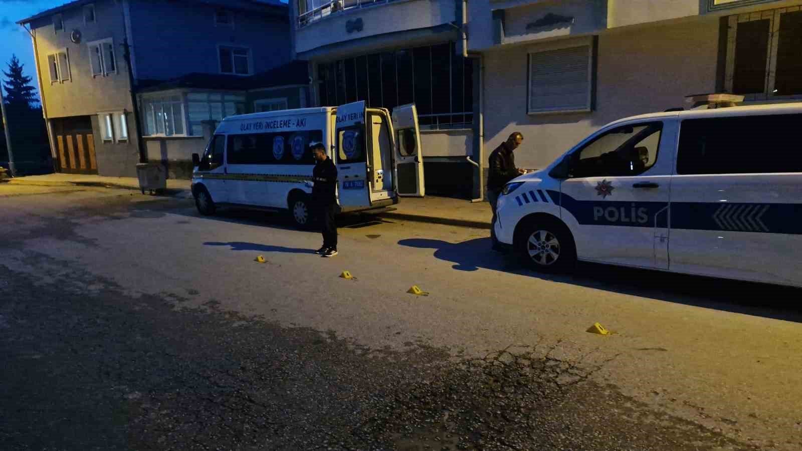 Tartıştığı şahsı bacağından bıçakladı