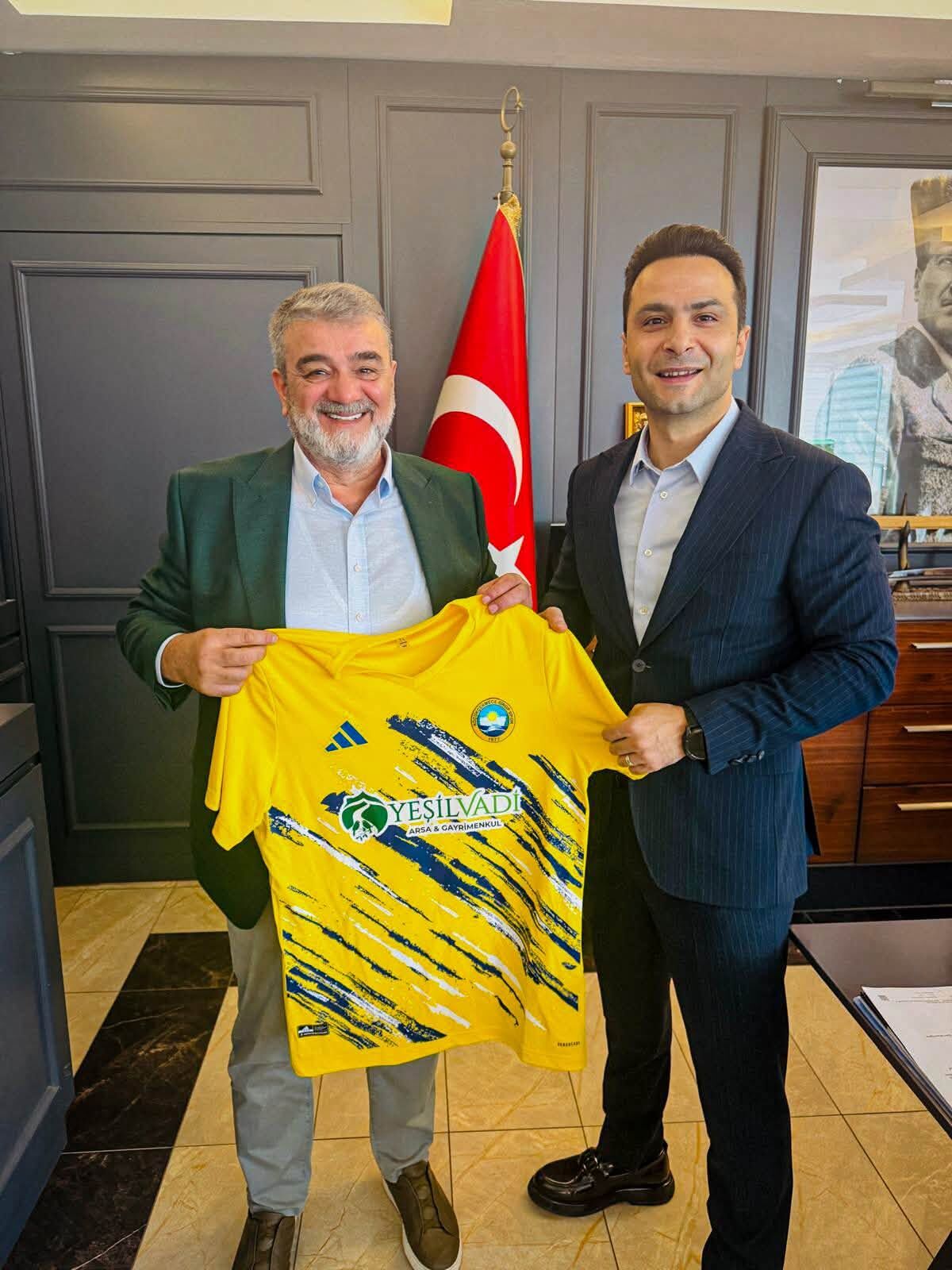 4. Mustafa Aktan