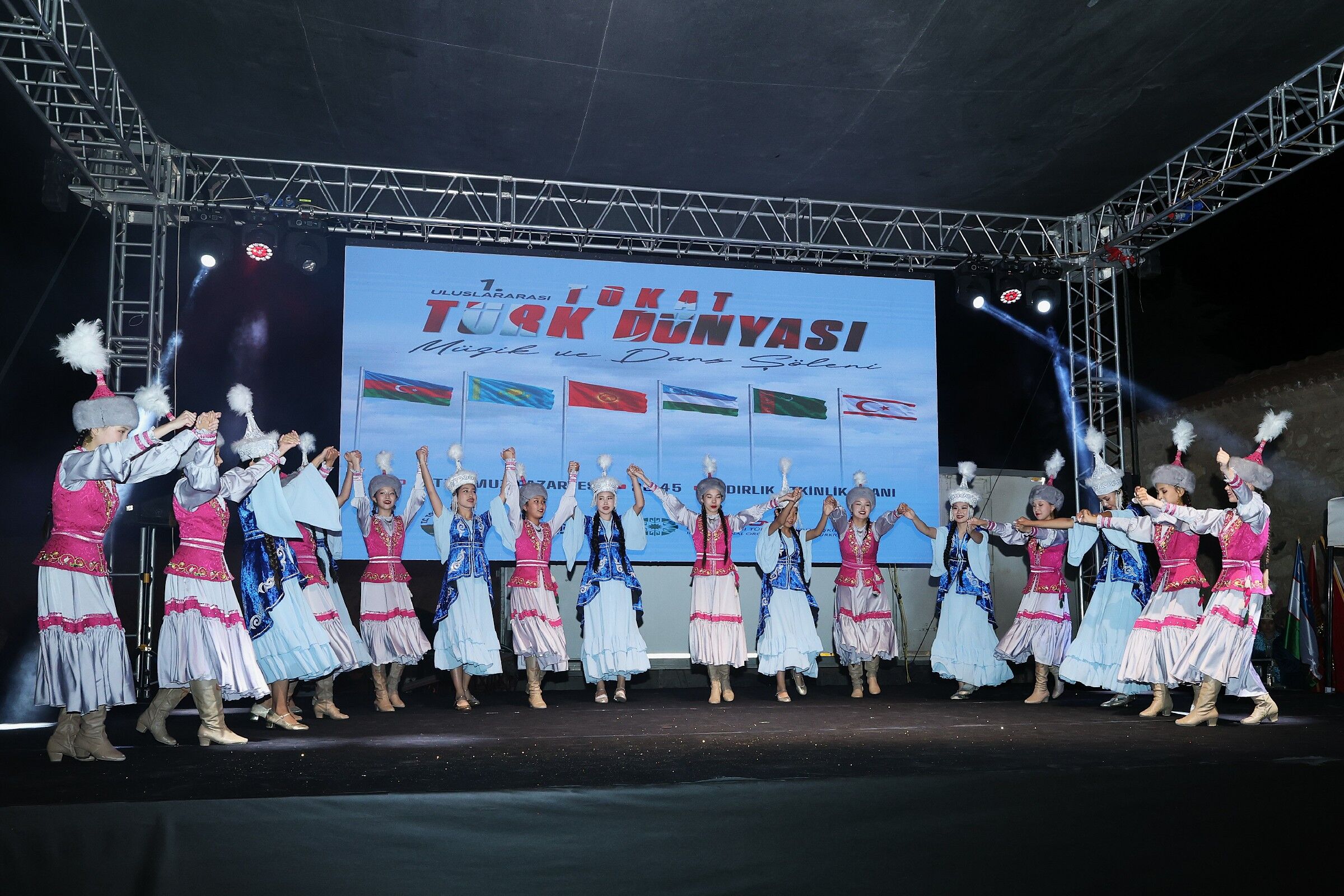 F7 A5571