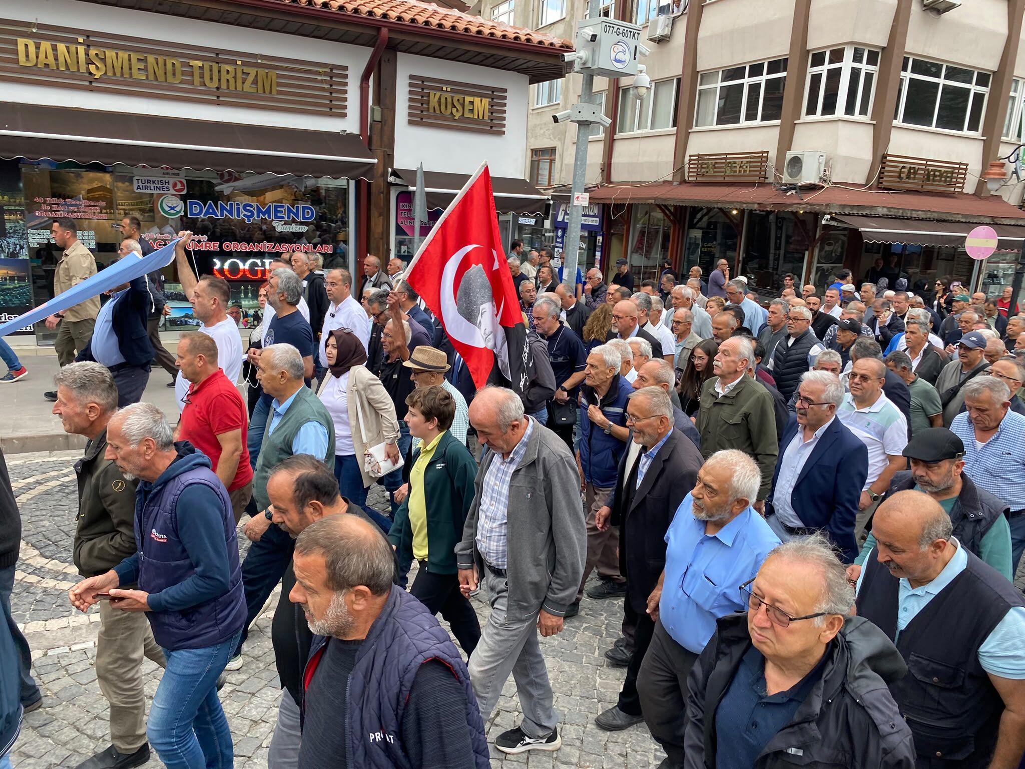 Yeni̇ Parti Tokat'ta Güç Gösterisi! Chp'den Ayrılan Yüzlerce İsim Aynı Çatı Altında Buluştu (18)