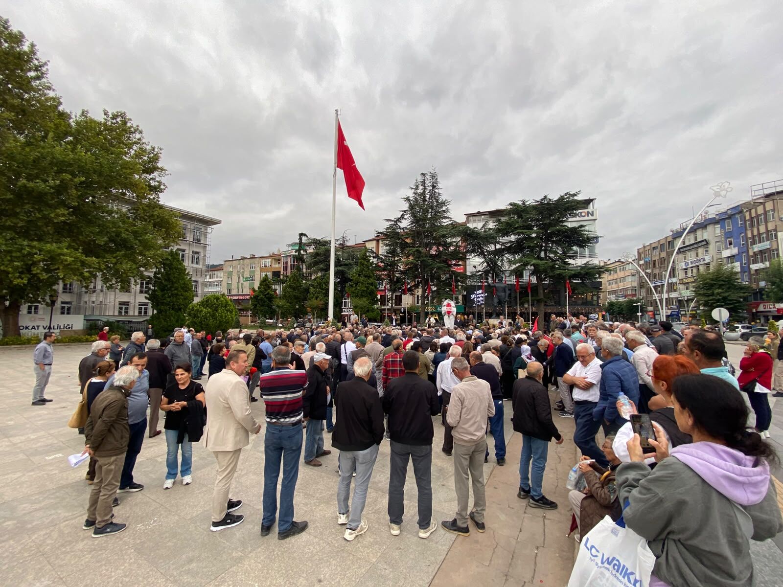 Yeni̇ Parti Tokat'ta Güç Gösterisi! Chp'den Ayrılan Yüzlerce İsim Aynı Çatı Altında Buluştu (2)