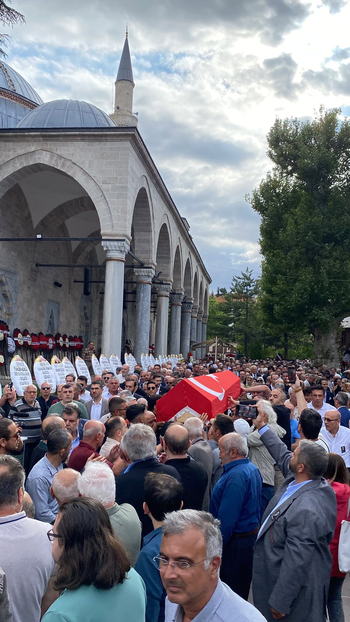 Orhan Ziya Diren Son Yolculuğuna Uğurlandı (10)