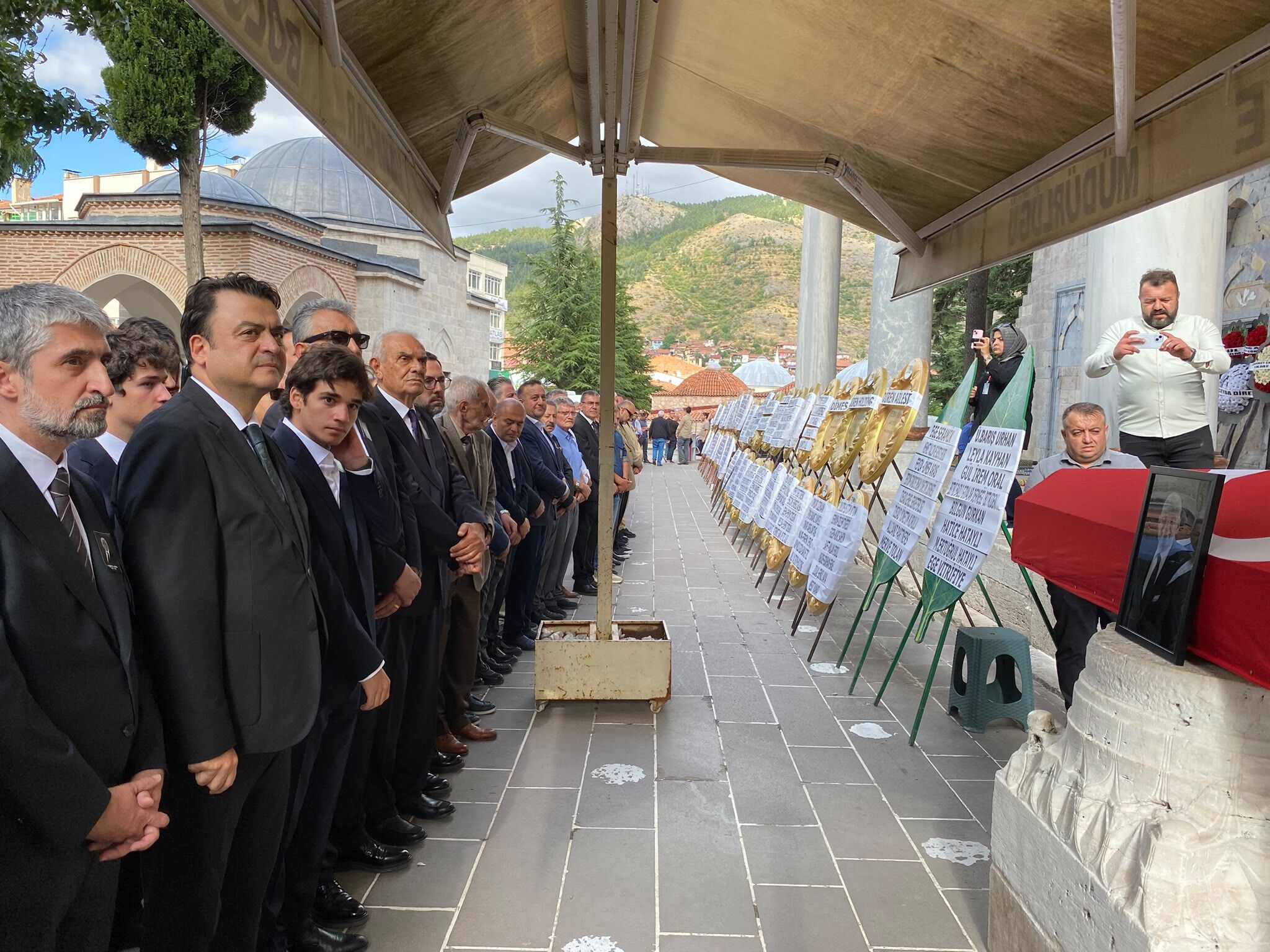 Orhan Ziya Diren Son Yolculuğuna Uğurlandı (4)