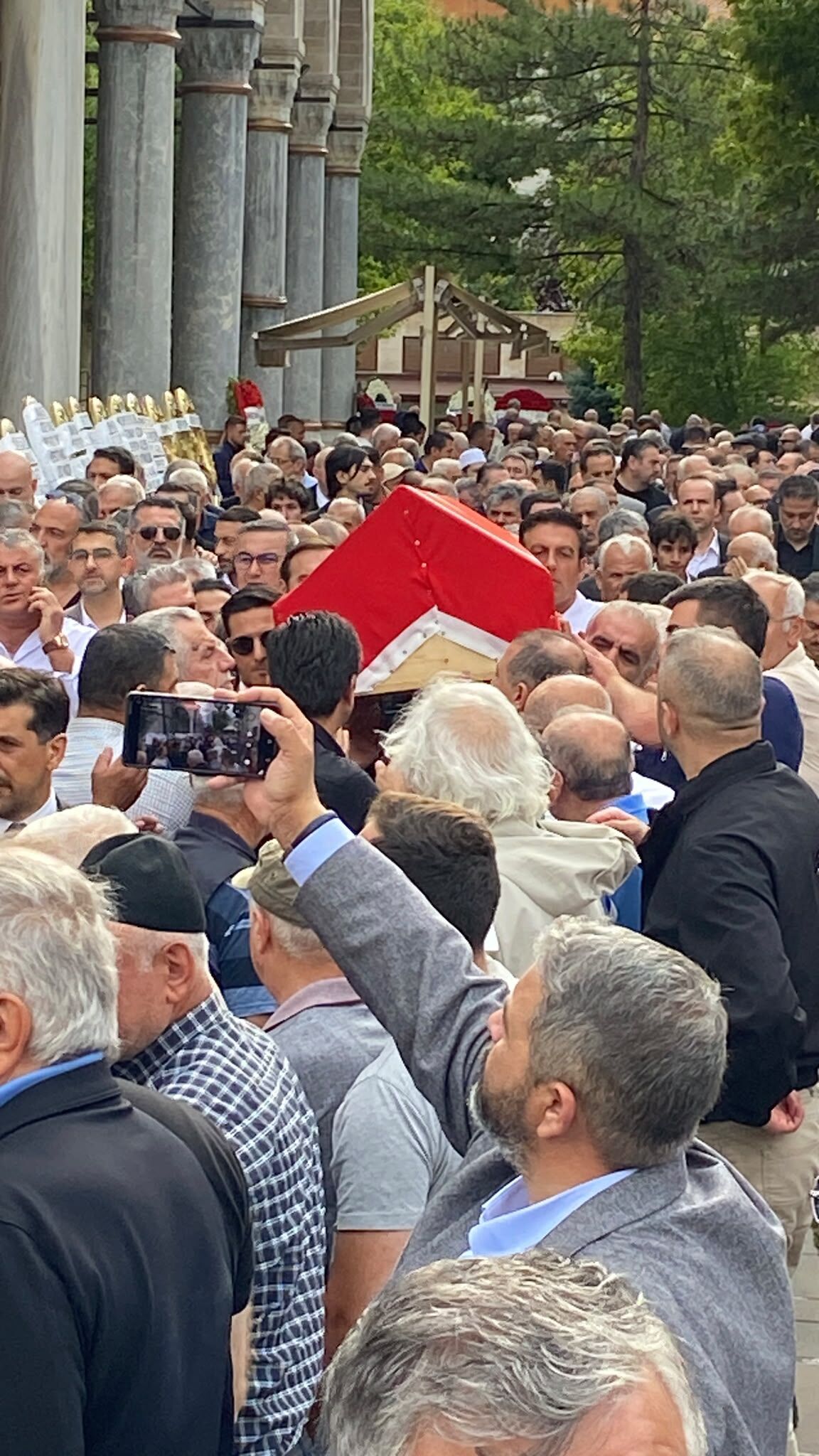 Orhan Ziya Diren Son Yolculuğuna Uğurlandı (9)