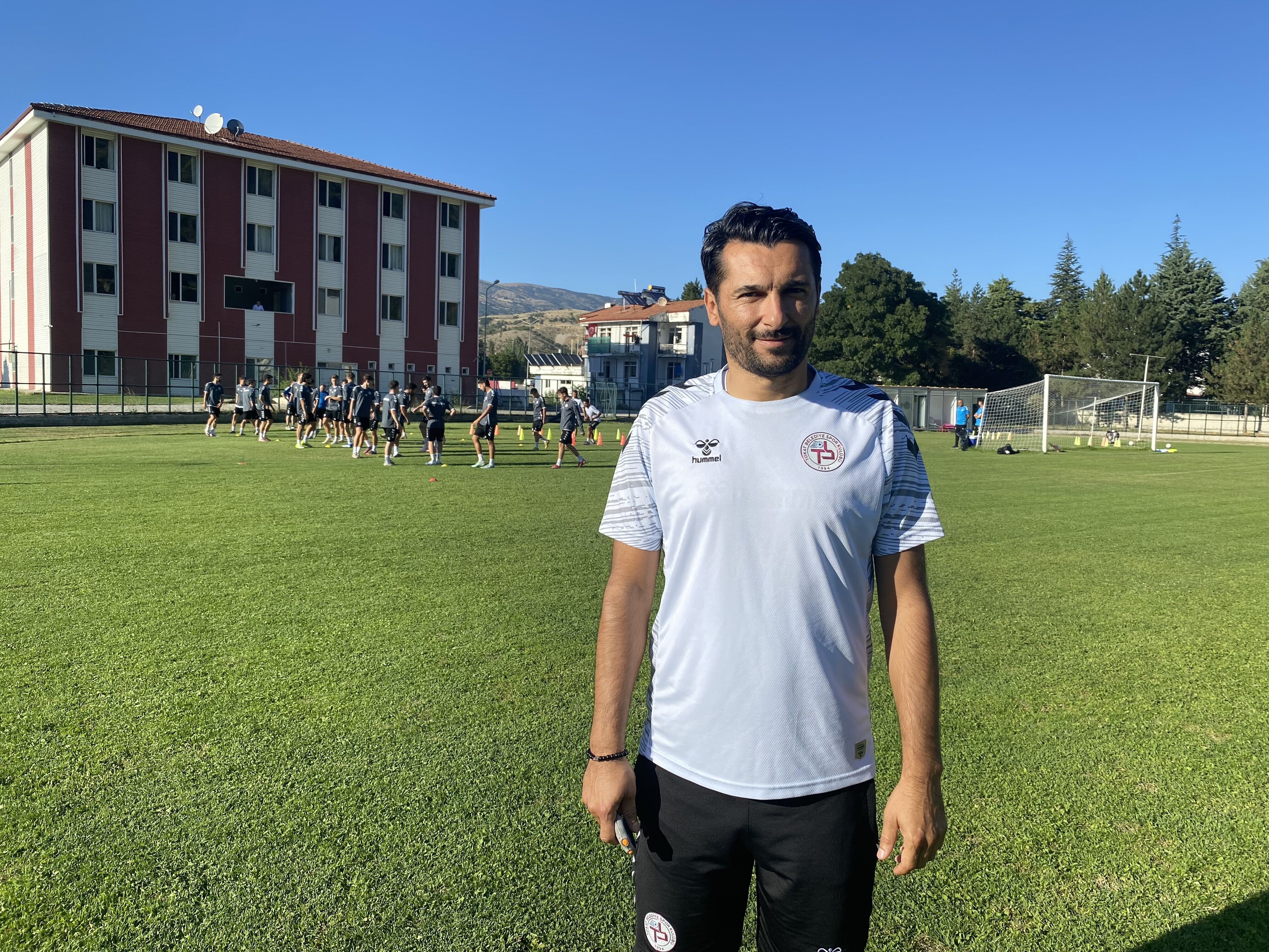 1. Teknik Direktör Mehmet Önkuzu