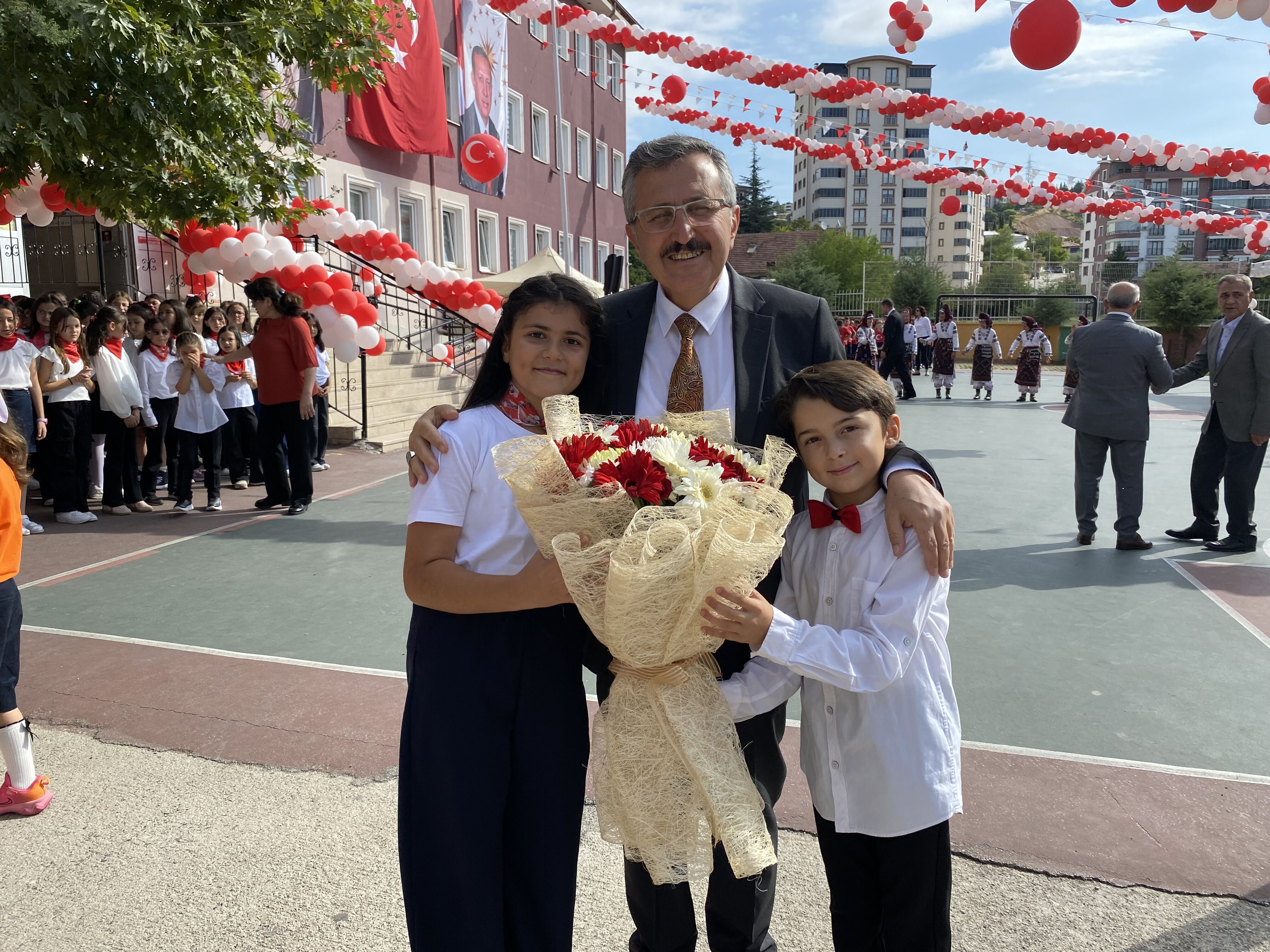 Tokat'ta İlköğretim Haftası'na Optimus Prime Robot Renk Kattı (1)