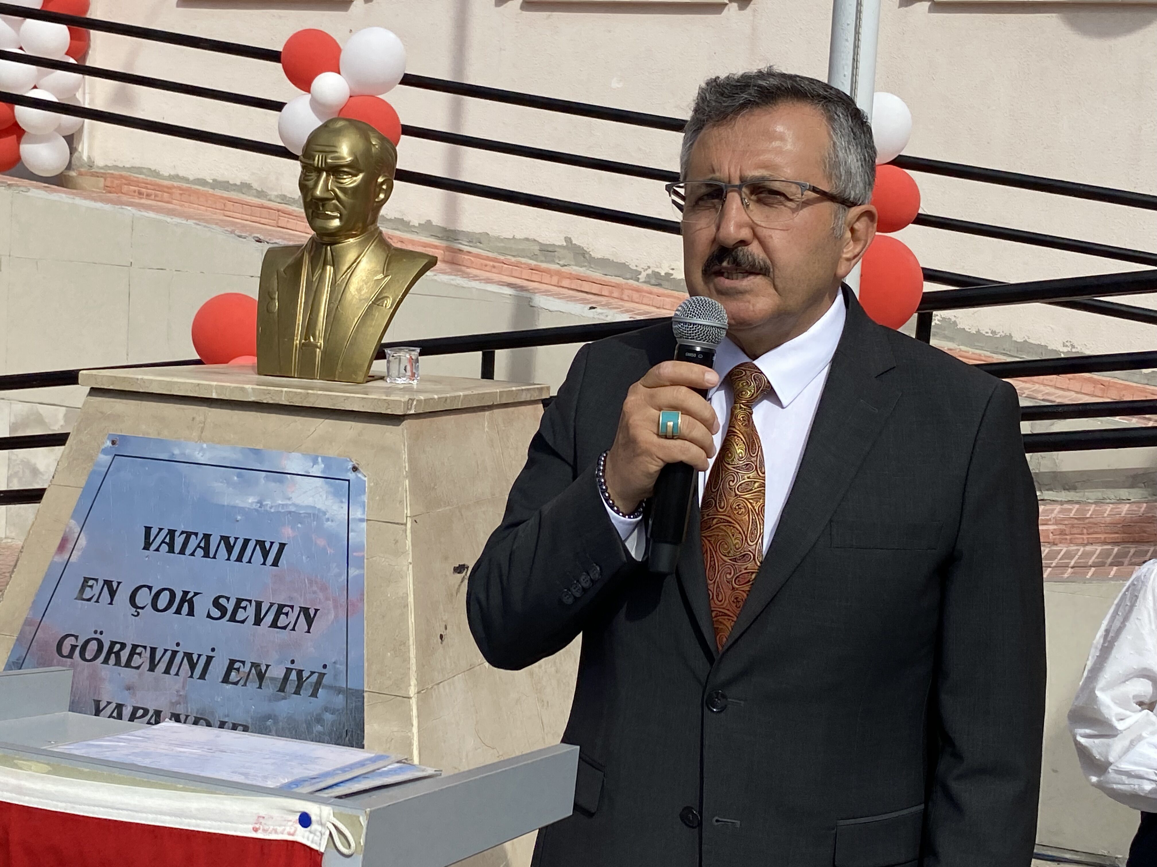 Tokat'ta İlköğretim Haftası'na Optimus Prime Robot Renk Kattı (13)