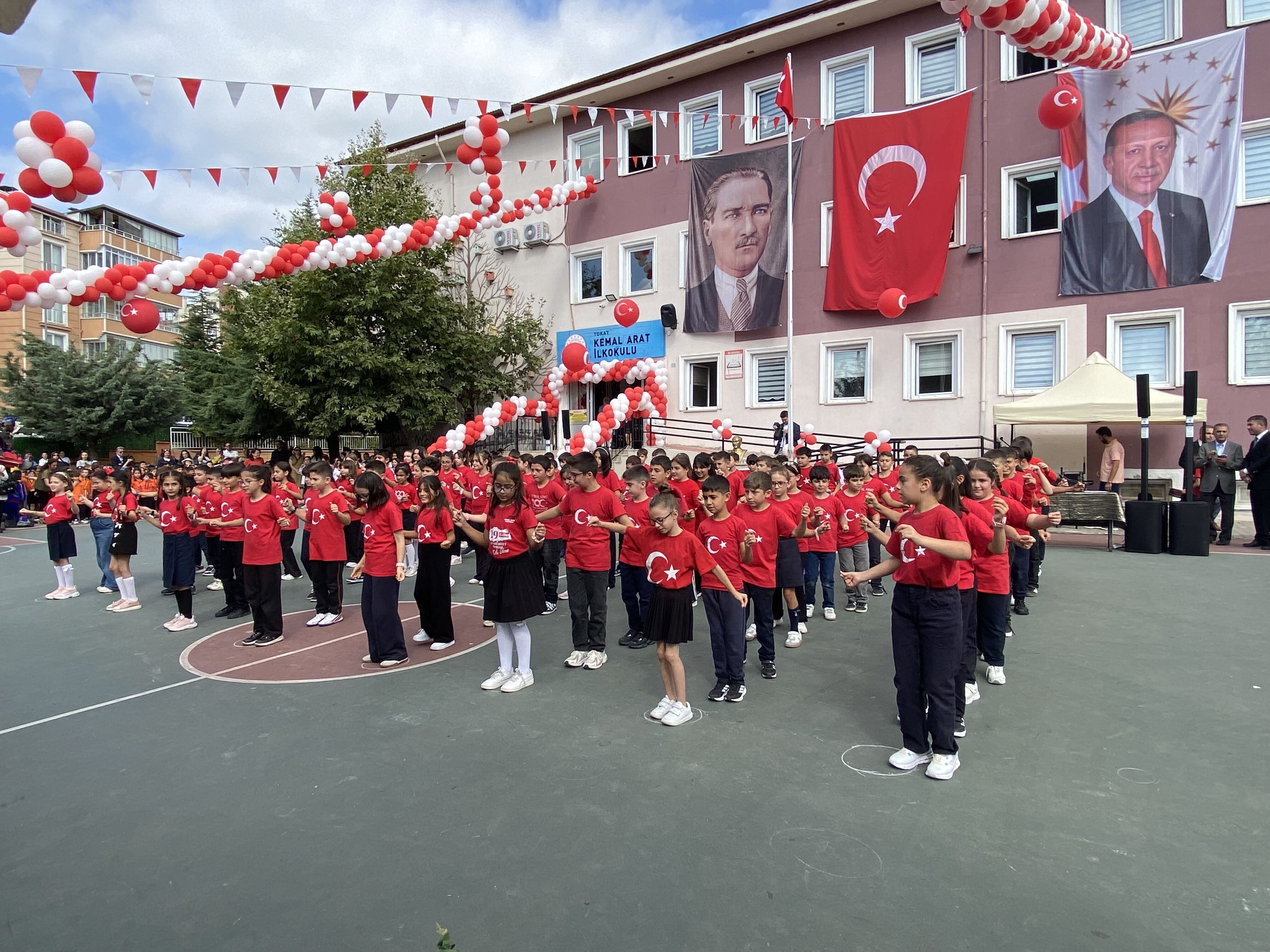 Tokat'ta İlköğretim Haftası'na Optimus Prime Robot Renk Kattı (16)