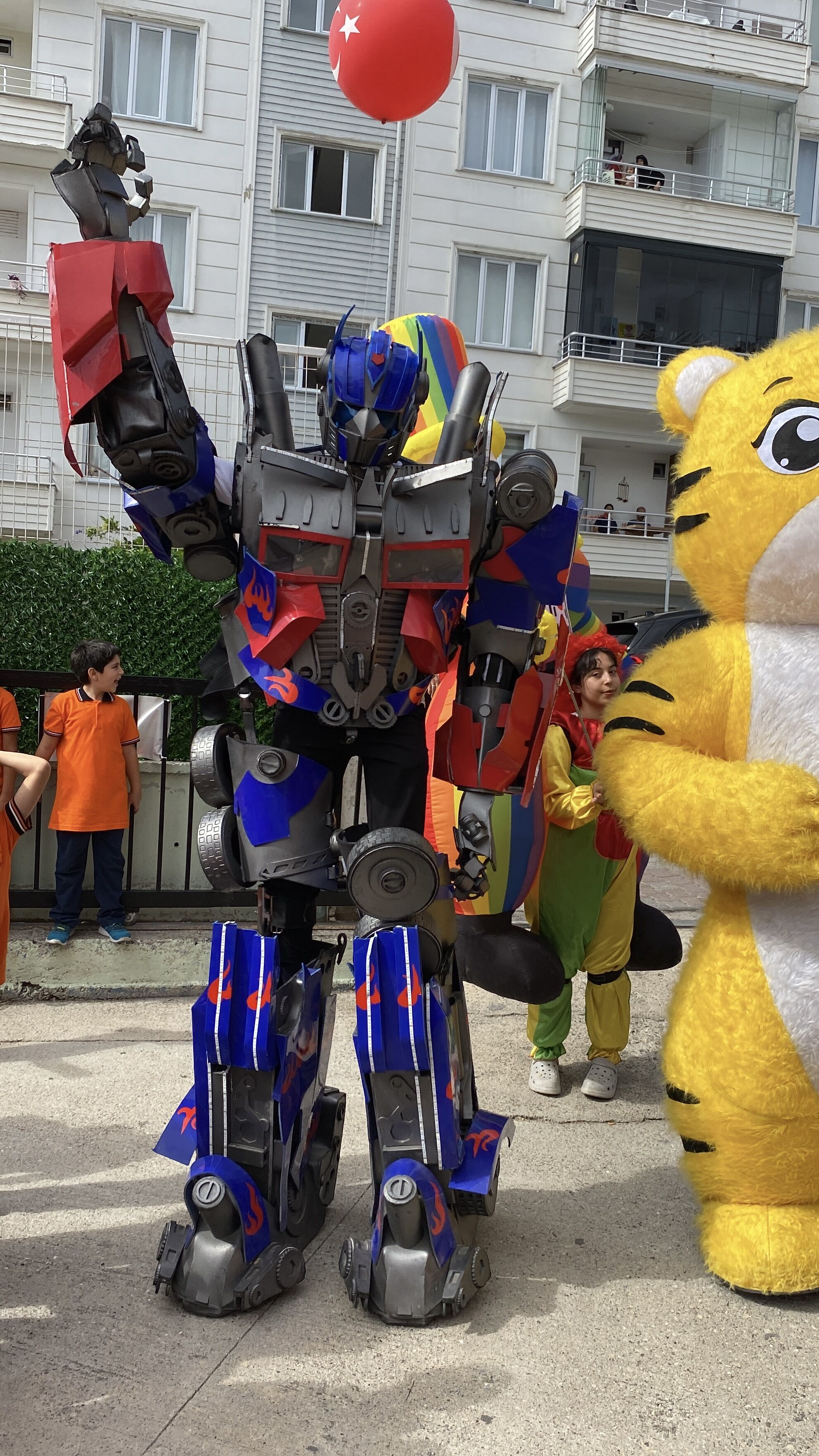 Tokat'ta İlköğretim Haftası'na Optimus Prime Robot Renk Kattı (29)