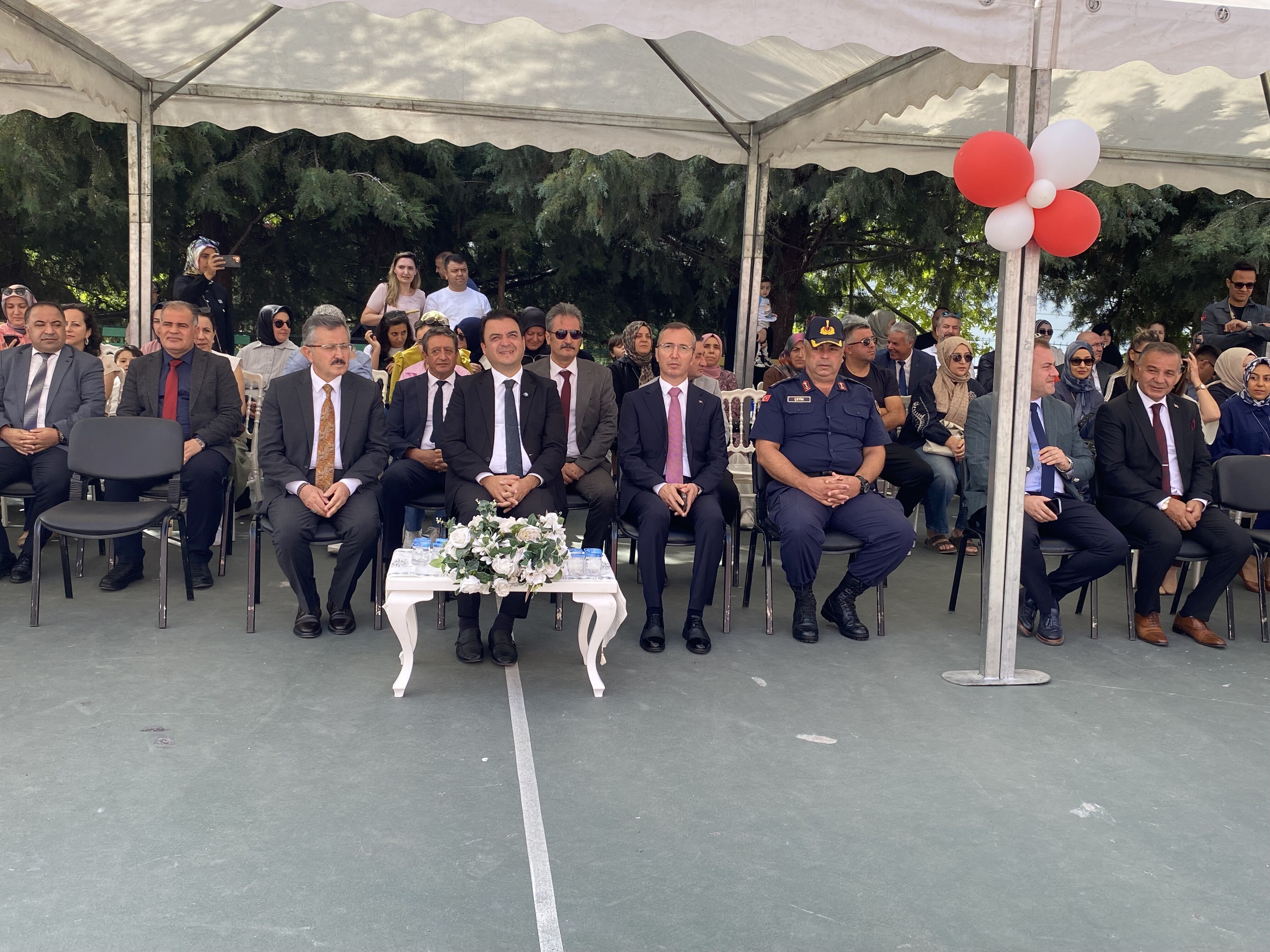 Tokat'ta İlköğretim Haftası'na Optimus Prime Robot Renk Kattı (5)