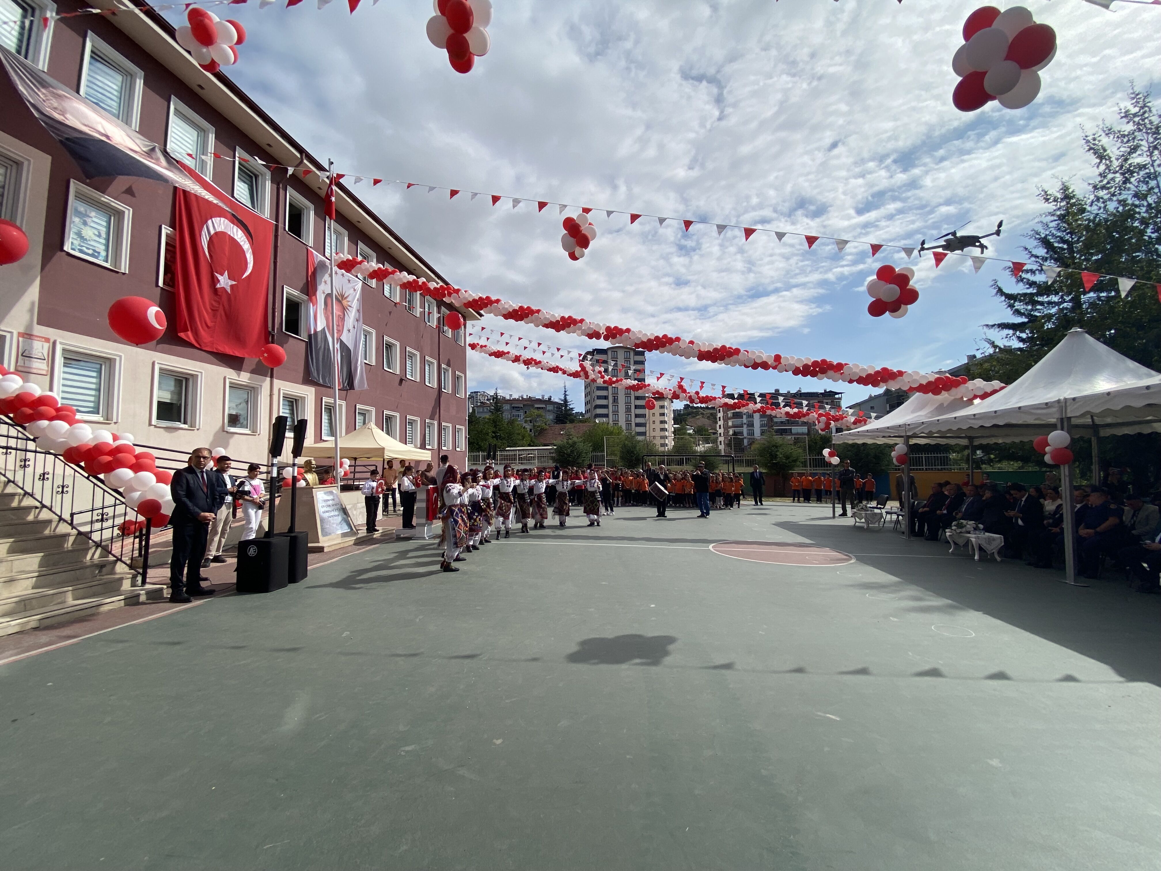 Tokat'ta İlköğretim Haftası'na Optimus Prime Robot Renk Kattı (8)