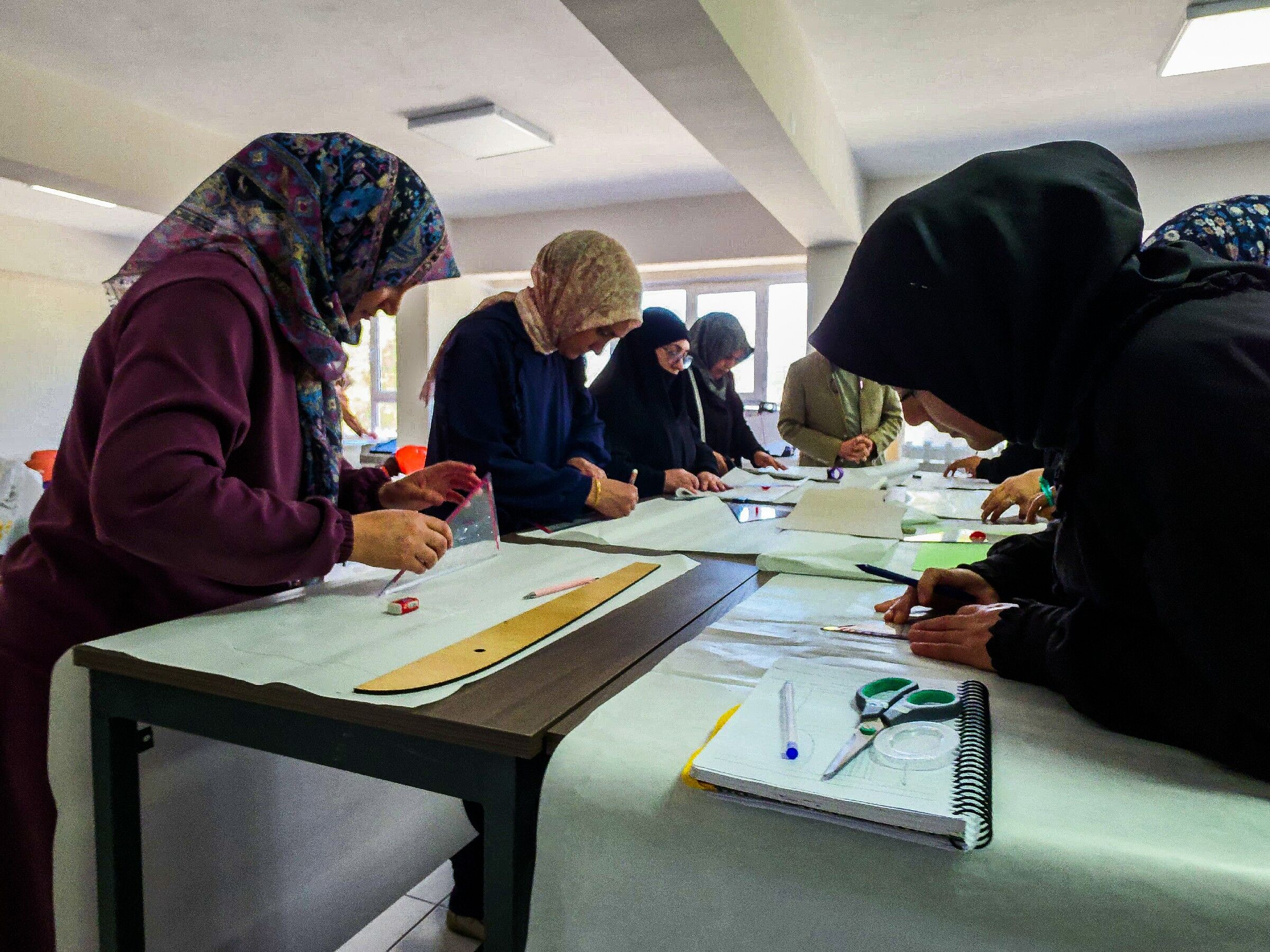 Tugi̇m De Moda Ve Tasarım Rüzgarı Ev Hanımları Kendi Butiklerini Açmaya Hazırlanıyor (13)